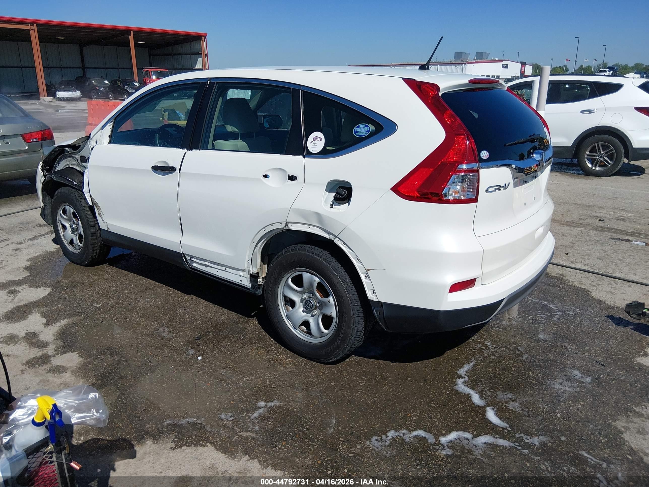 2015 Honda Cr-v Lx White vin: 5J6RM4H31FL088141