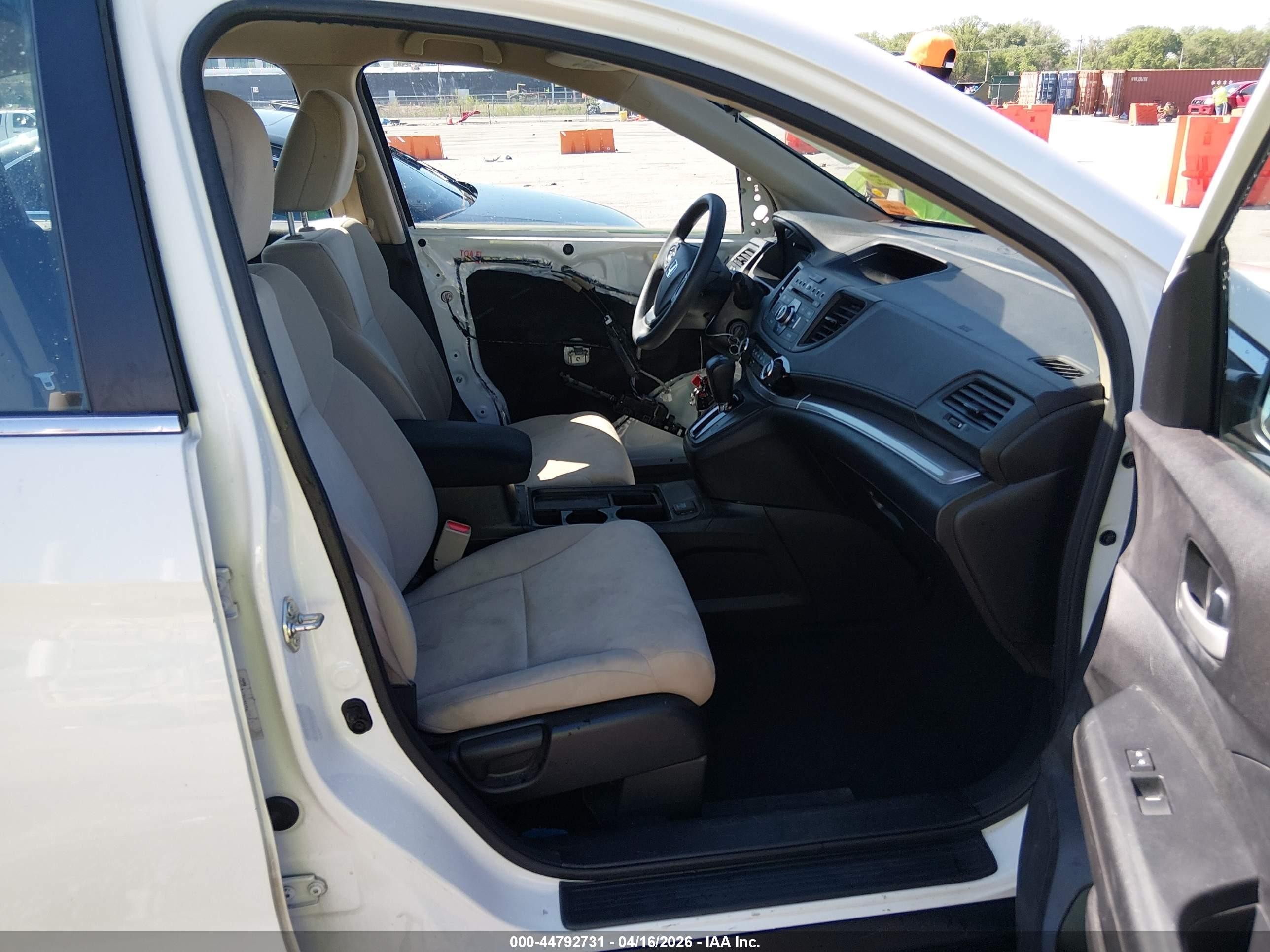 2015 Honda Cr-v Lx White vin: 5J6RM4H31FL088141