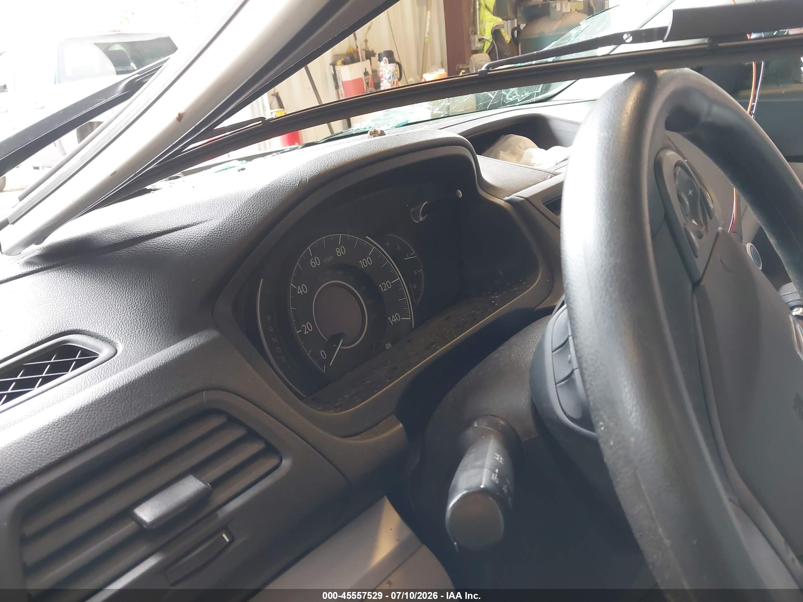 2013 Honda Cr-v Lx White vin: 5J6RM4H32DL030360