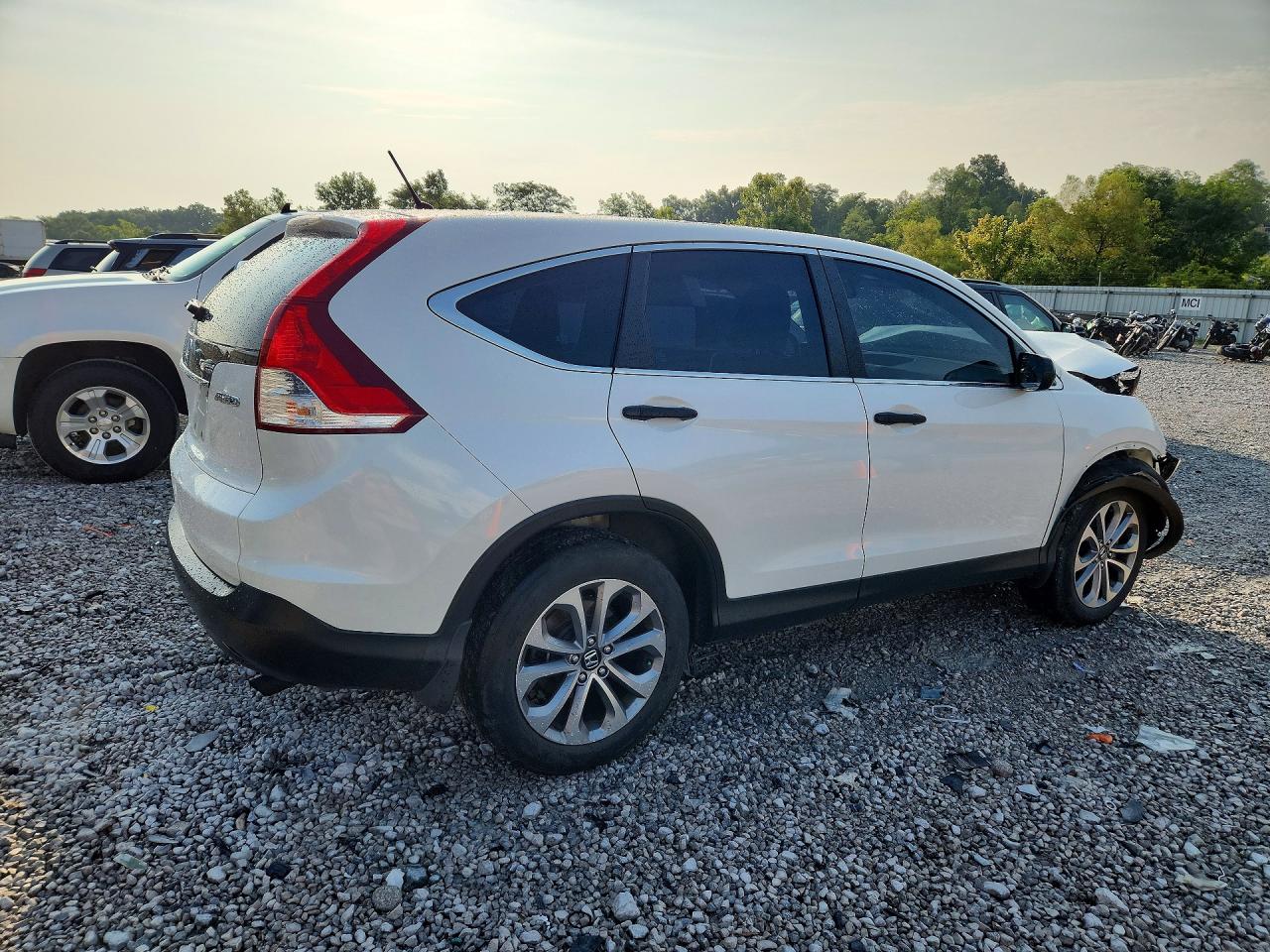 2014 Honda Cr-v Lx White vin: 5J6RM4H35EL102024