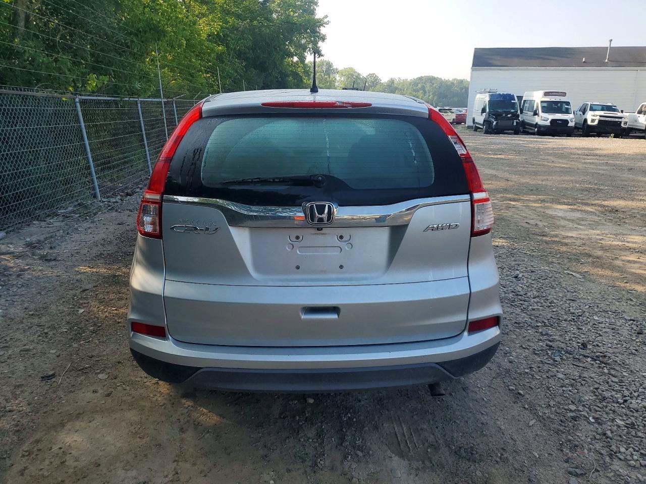 2015 Honda Cr-v Lx Silver vin: 5J6RM4H35FL047981