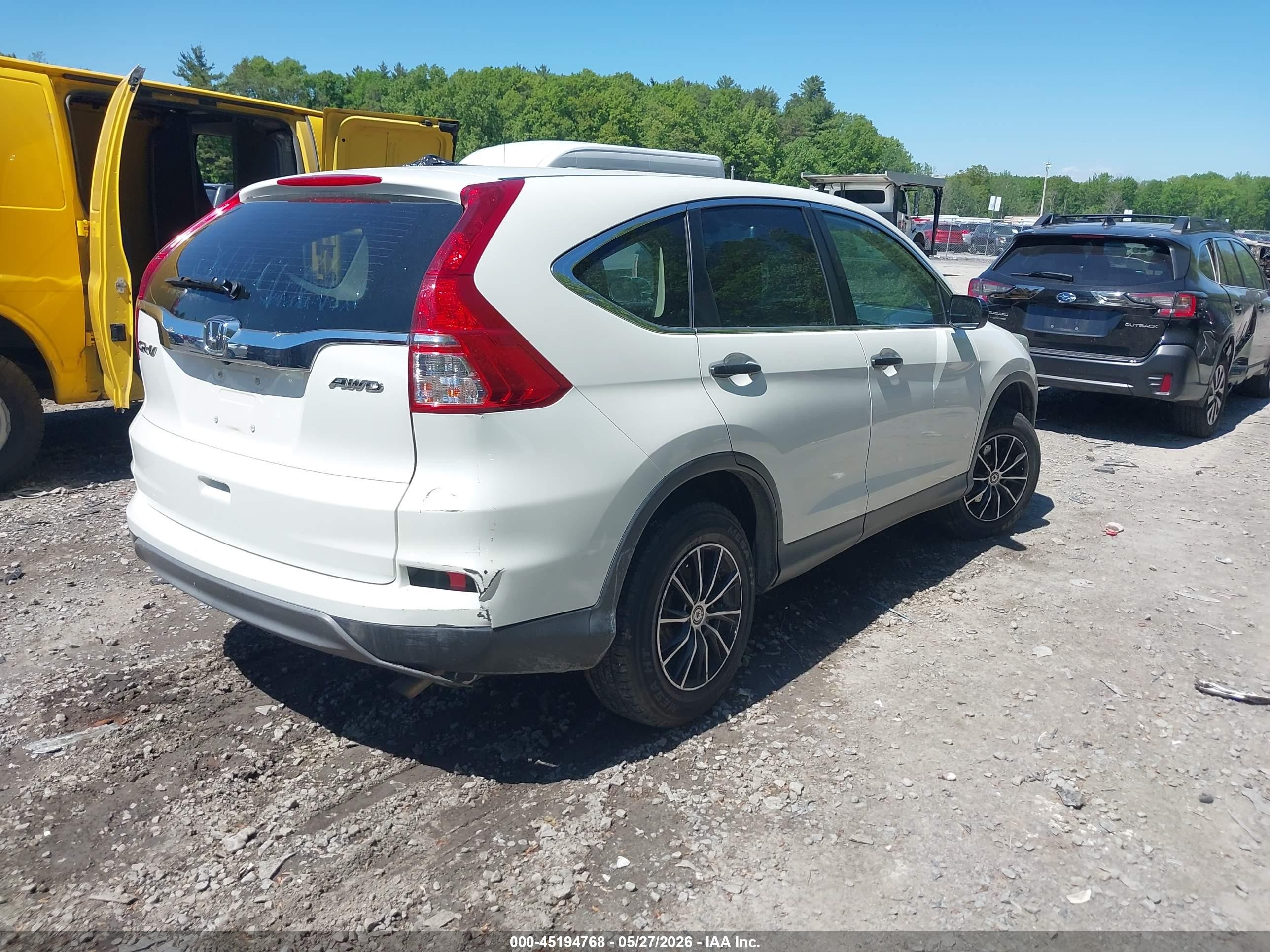 2015 Honda Cr-v Lx White vin: 5J6RM4H35FL112375