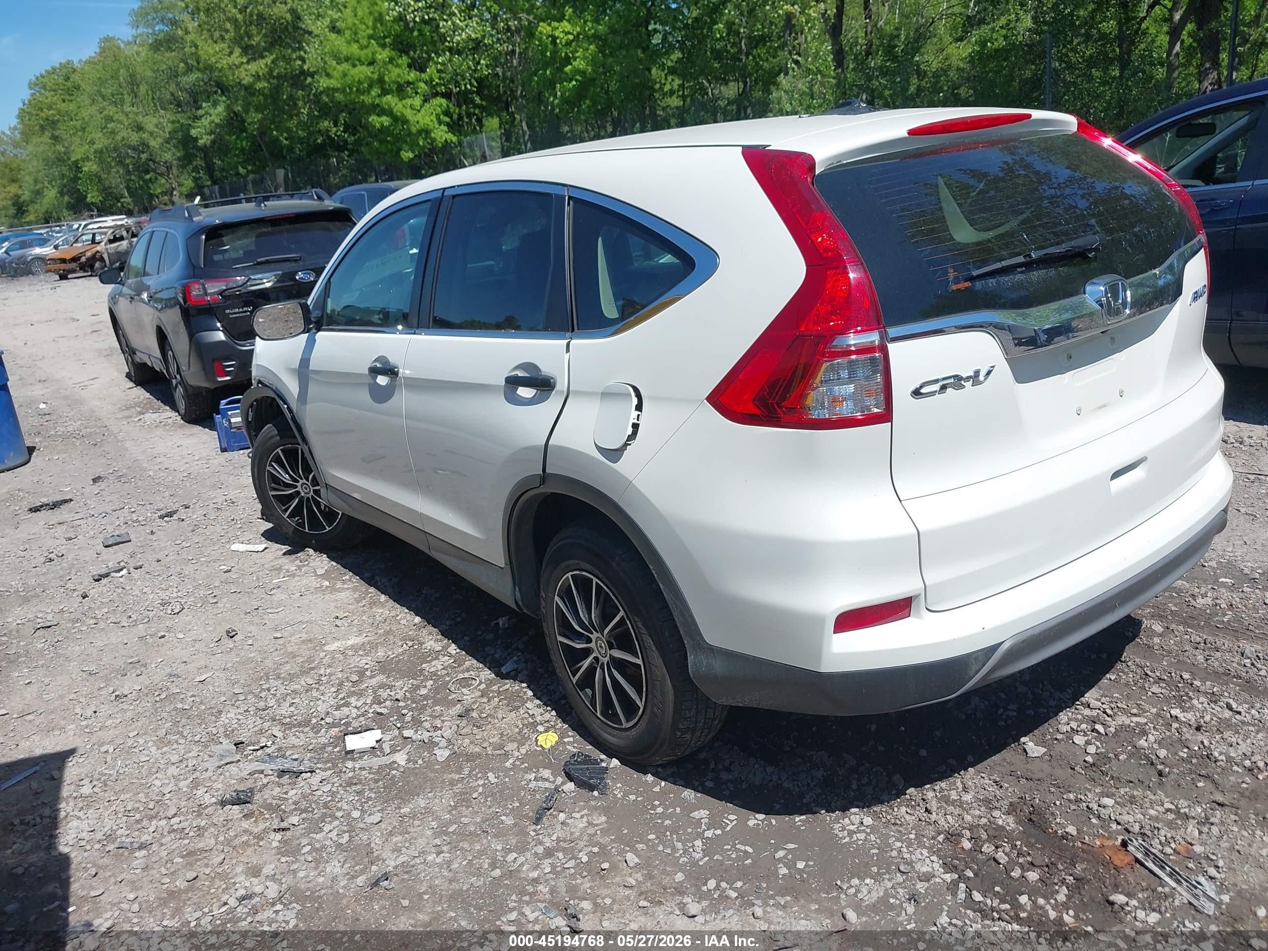 2015 Honda Cr-v Lx White vin: 5J6RM4H35FL112375