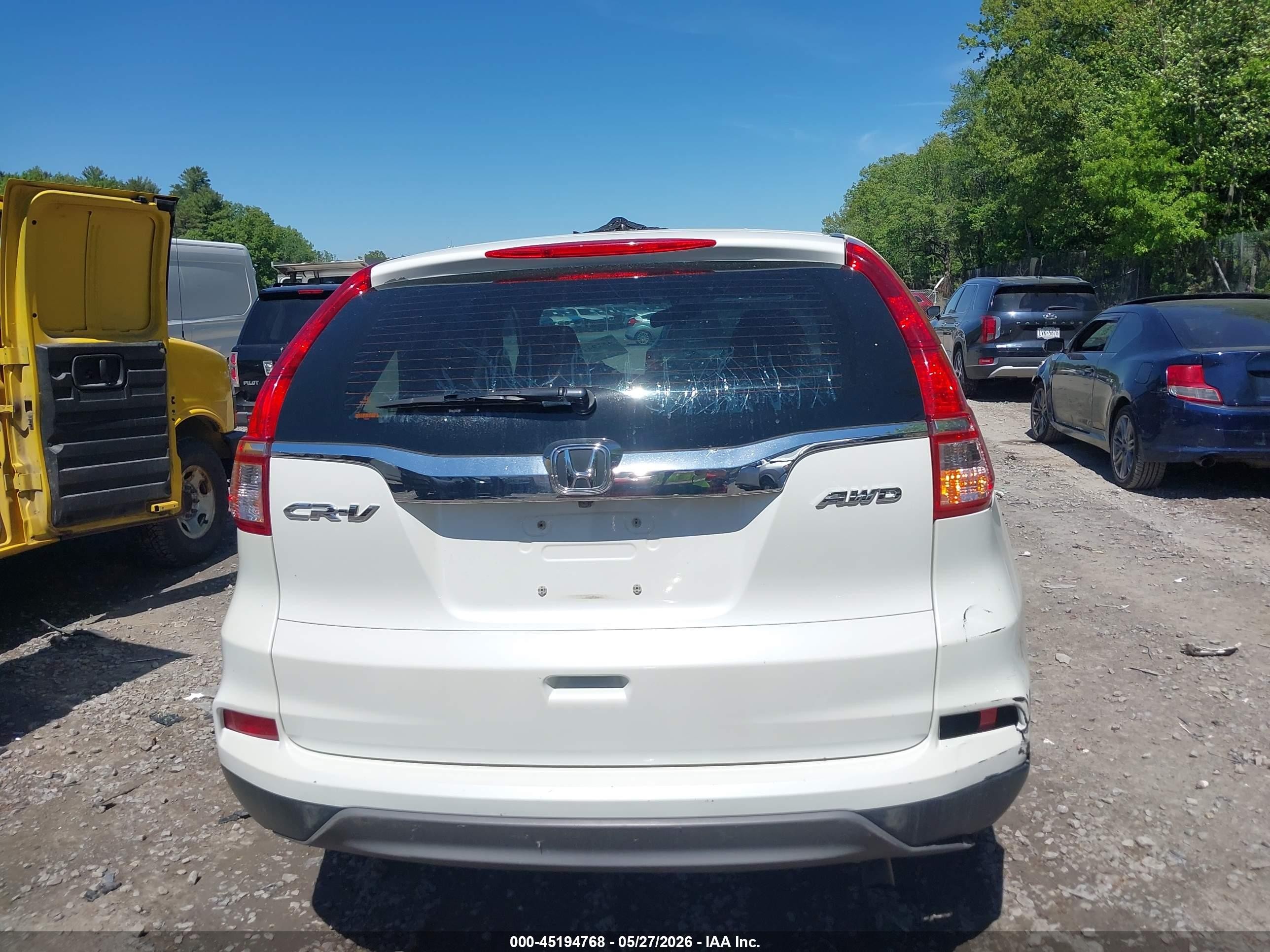 2015 Honda Cr-v Lx White vin: 5J6RM4H35FL112375