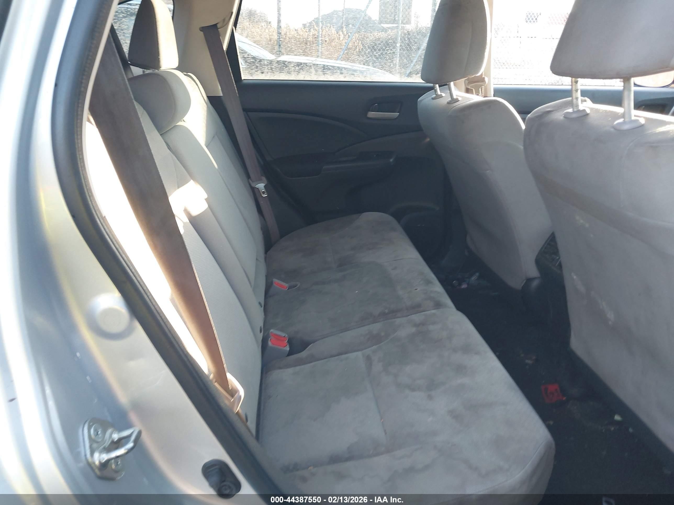 2015 Honda Cr-v Lx Silver vin: 5J6RM4H36FL024676