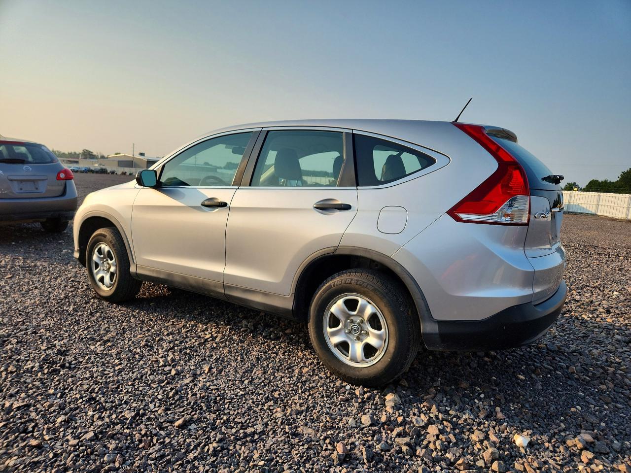 2014 Honda Cr-v Lx Silver vin: 5J6RM4H37EL071276