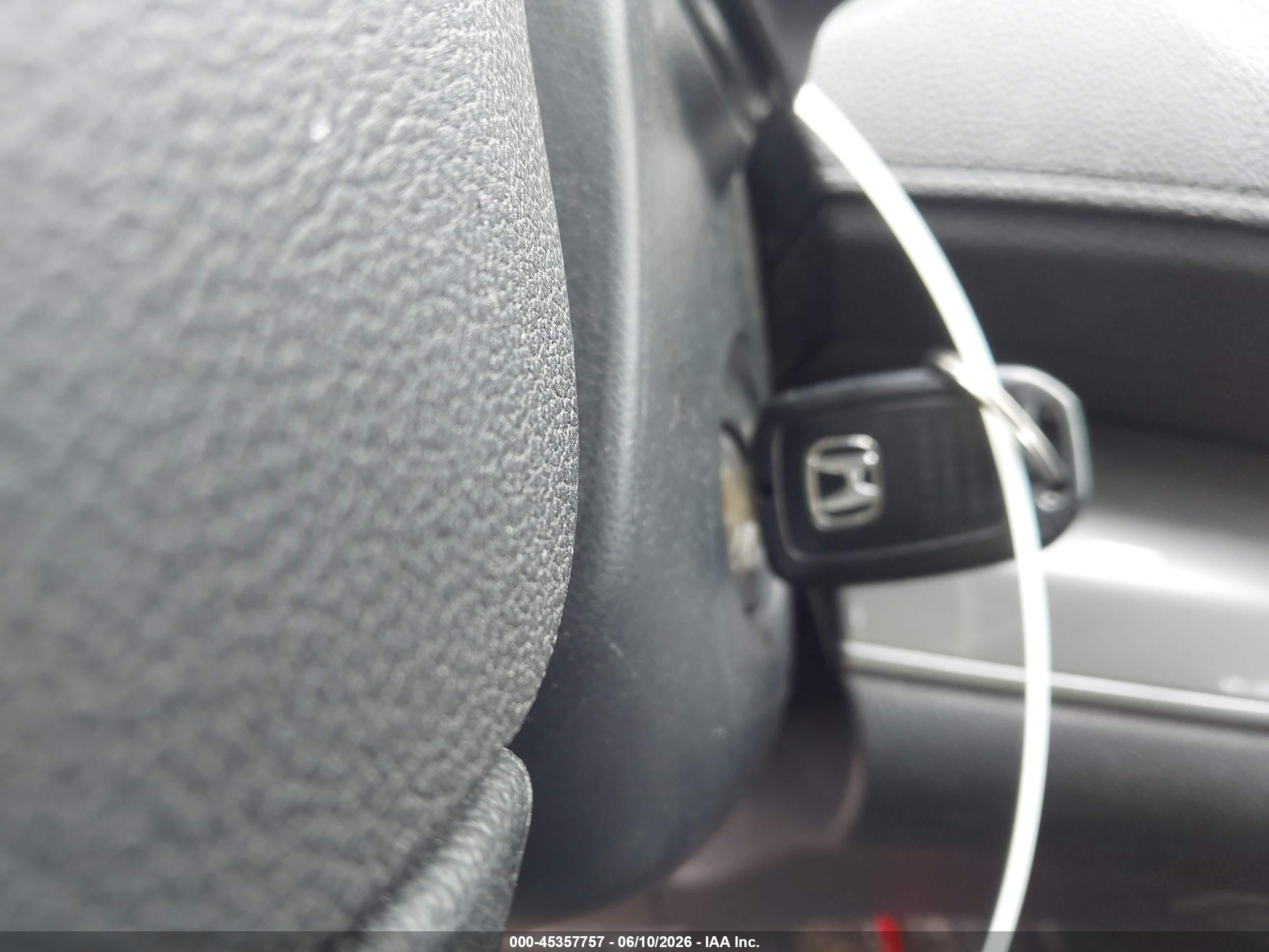 2015 Honda Cr-v Lx Красный vin: 5J6RM4H37FL090203