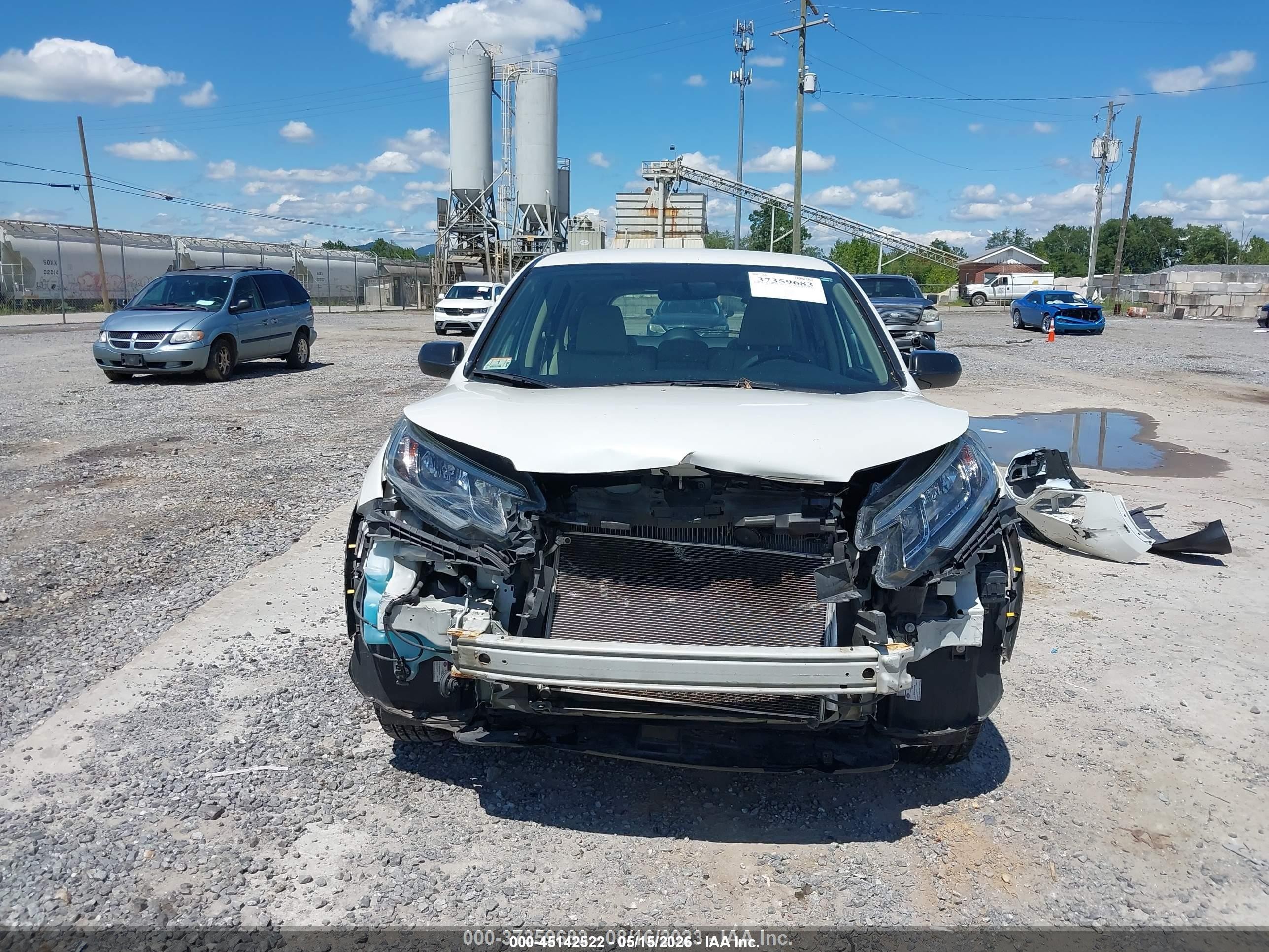 2015 Honda Cr-v Lx White vin: 5J6RM4H38FL010326