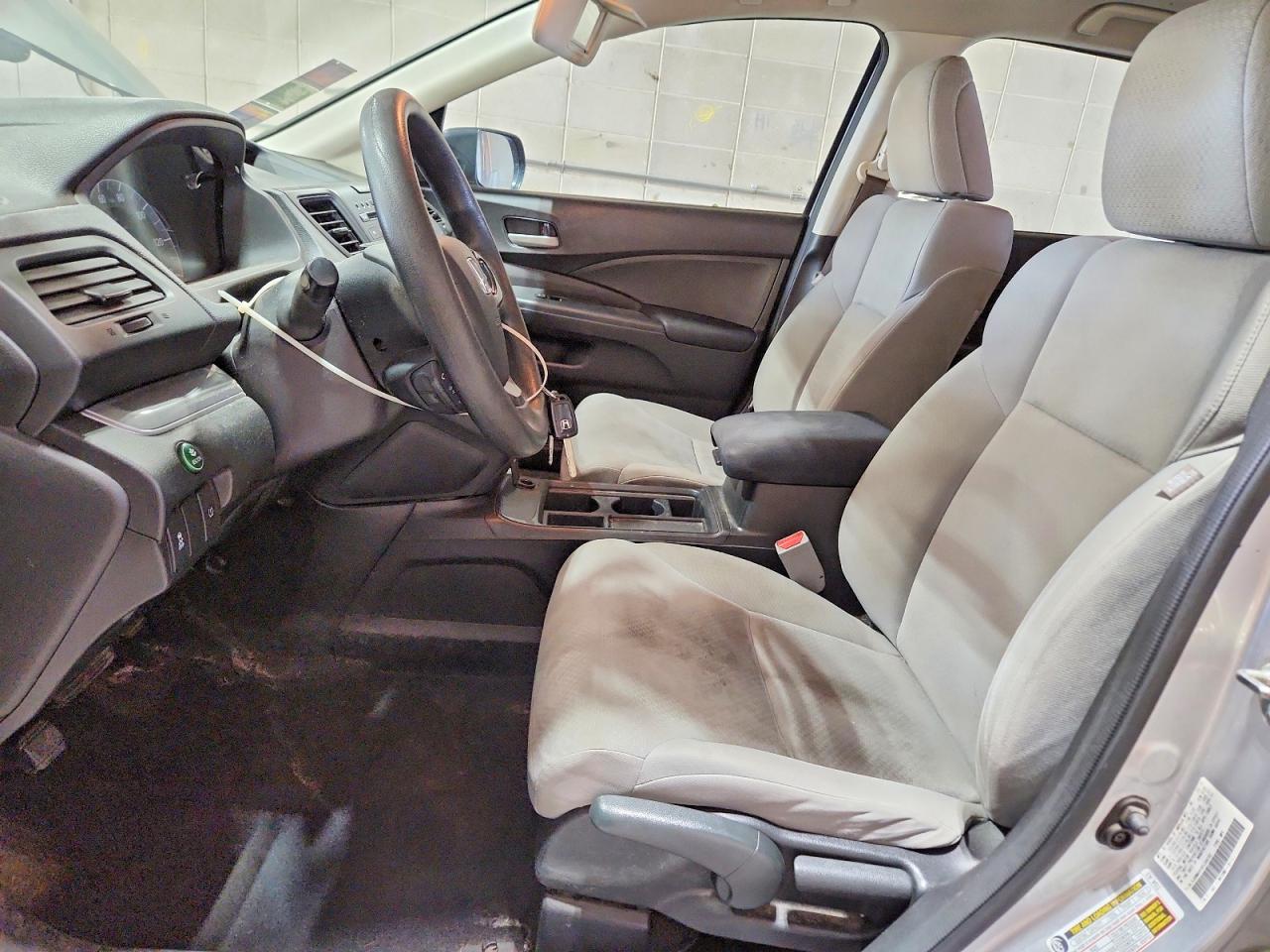 2015 Honda Cr-v Lx Silver vin: 5J6RM4H38FL046162