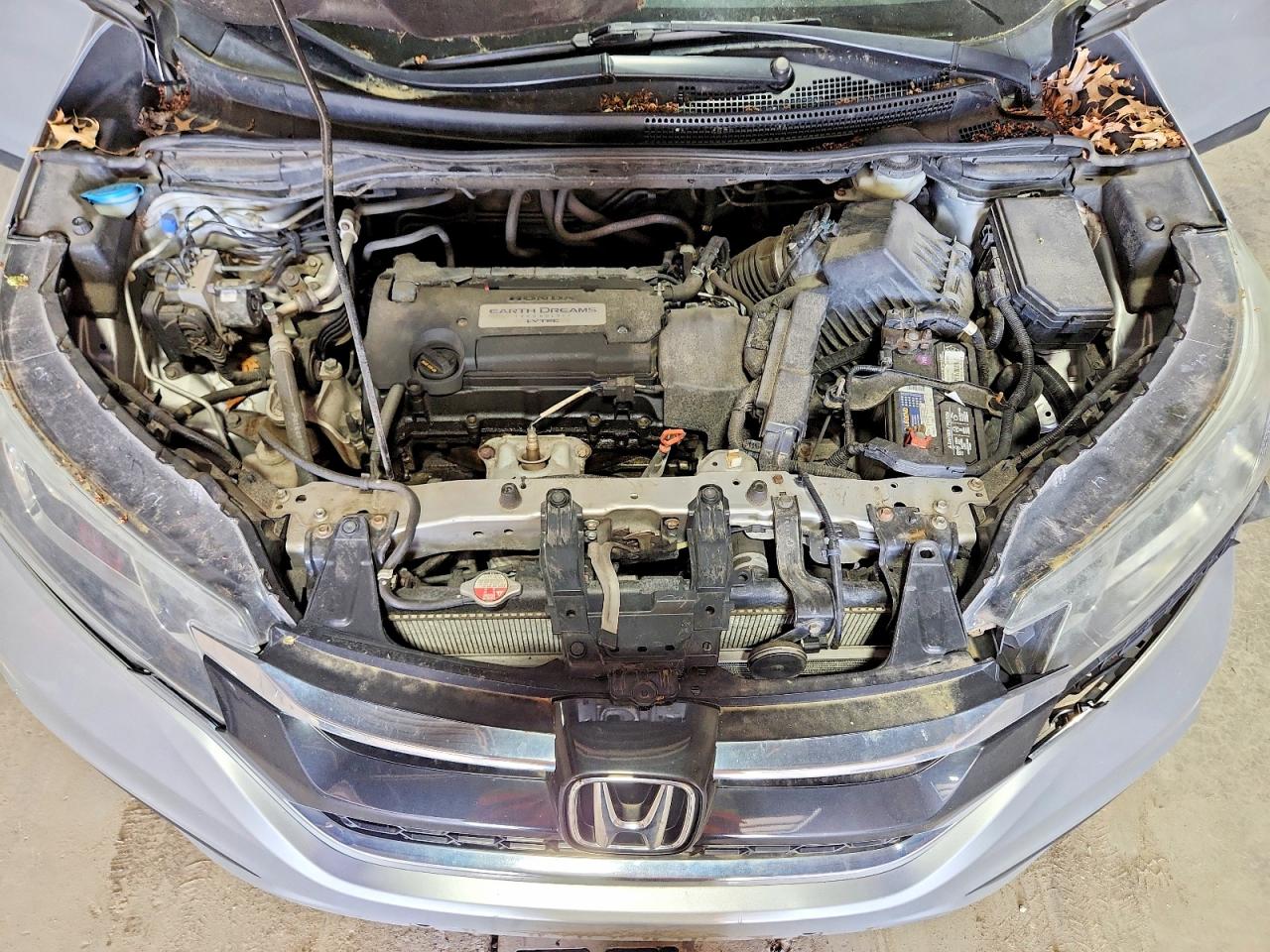 2015 Honda Cr-v Lx Silver vin: 5J6RM4H38FL046162