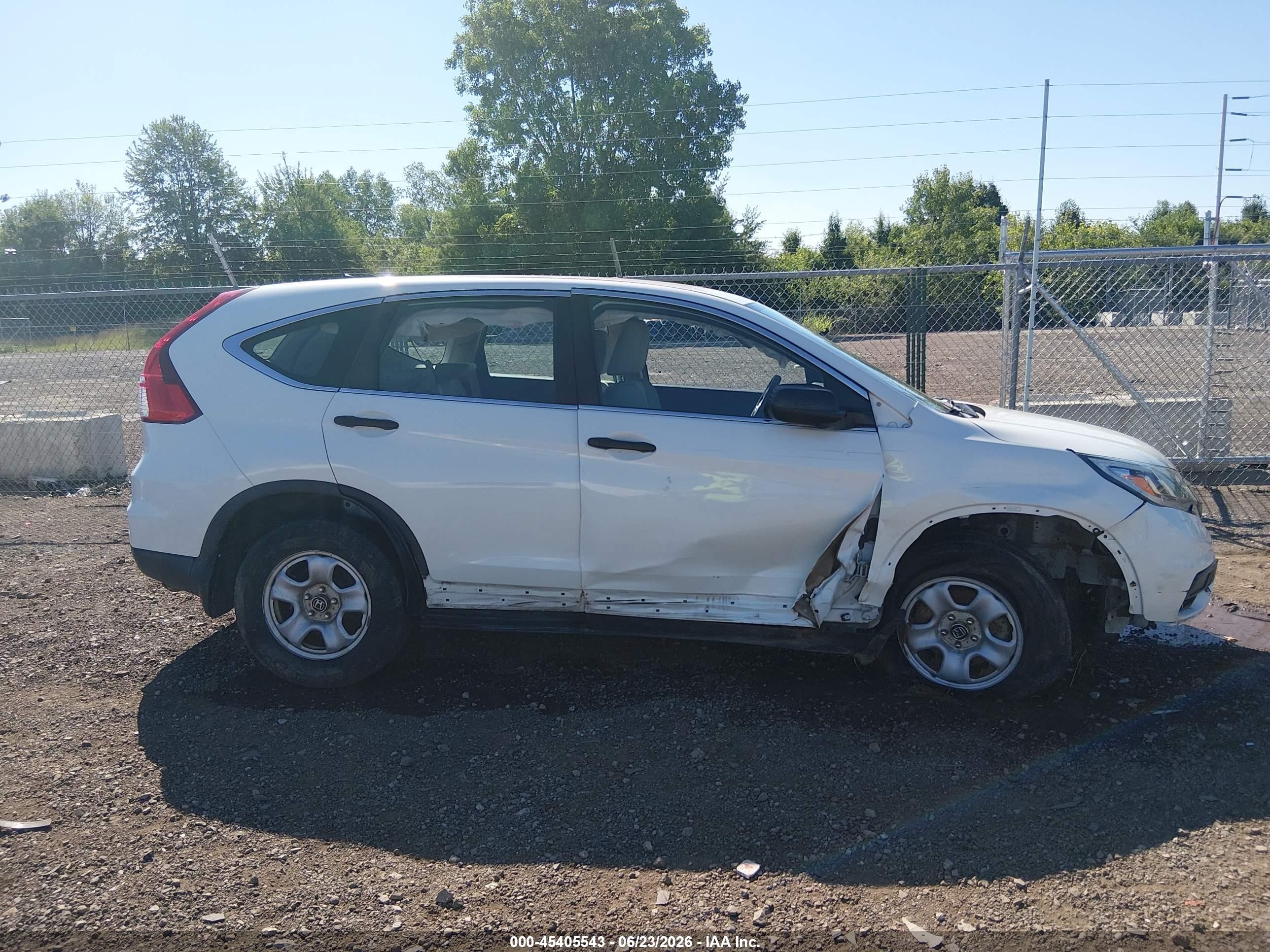 2015 Honda Cr-v Lx White vin: 5J6RM4H39FL052990