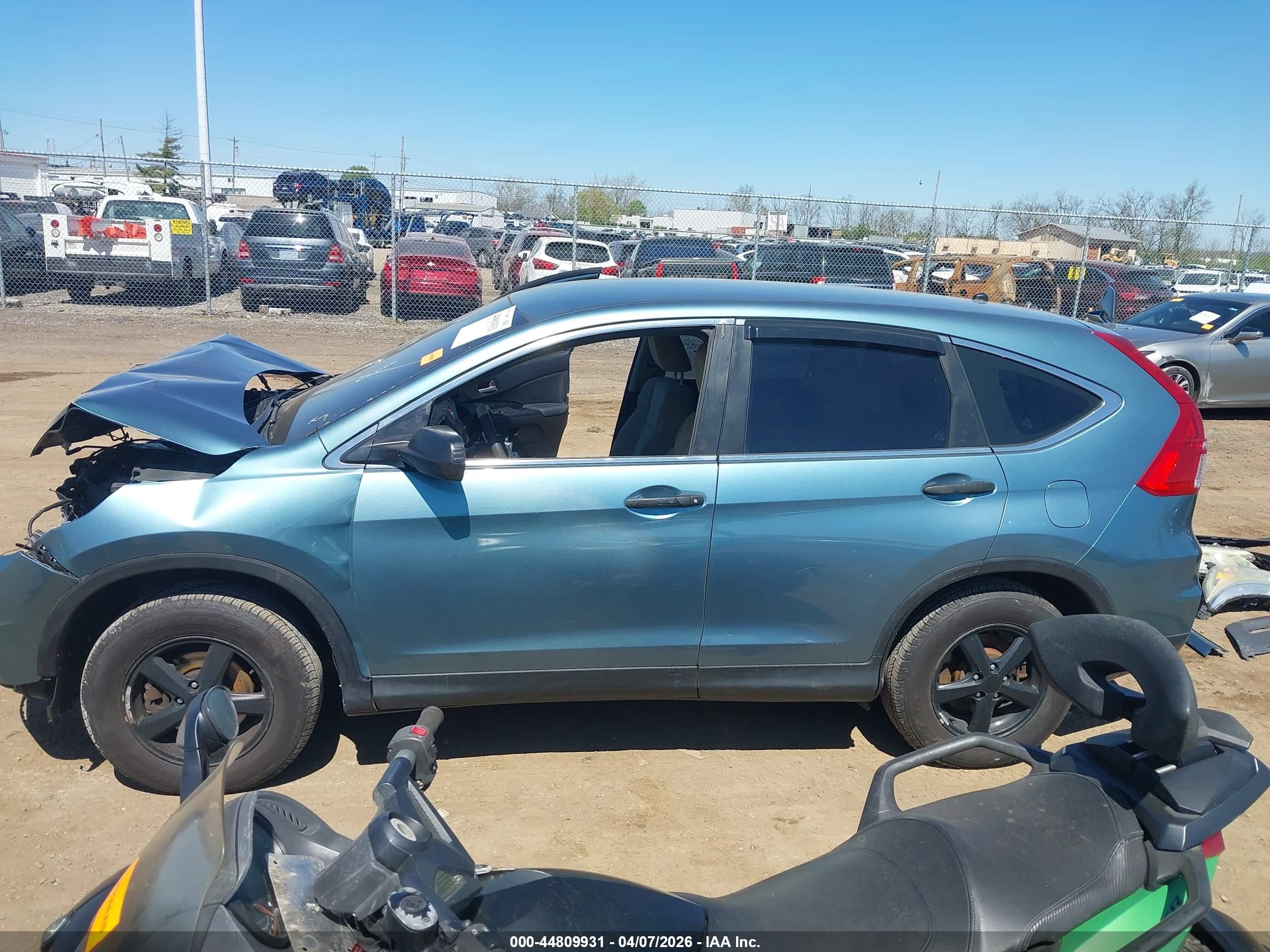 2015 Honda Cr-v Lx Light Blue vin: 5J6RM4H3XFL022459