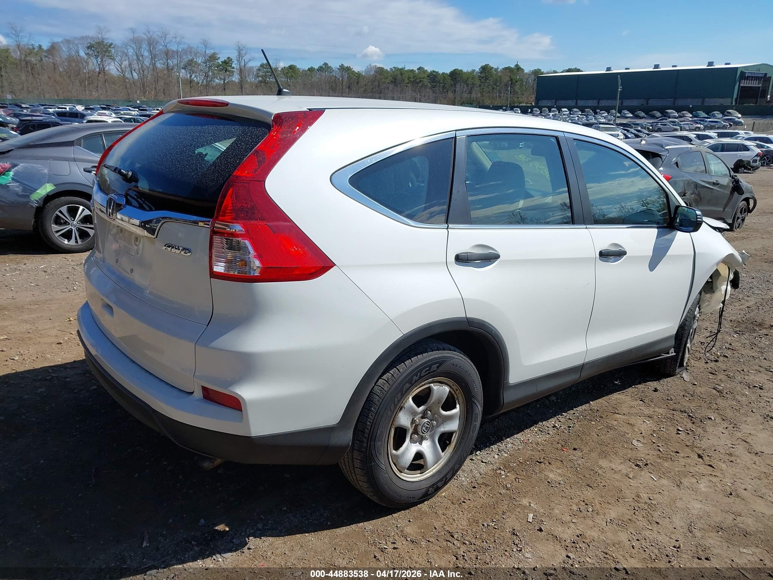 2015 Honda Cr-v Lx White vin: 5J6RM4H3XFL023174