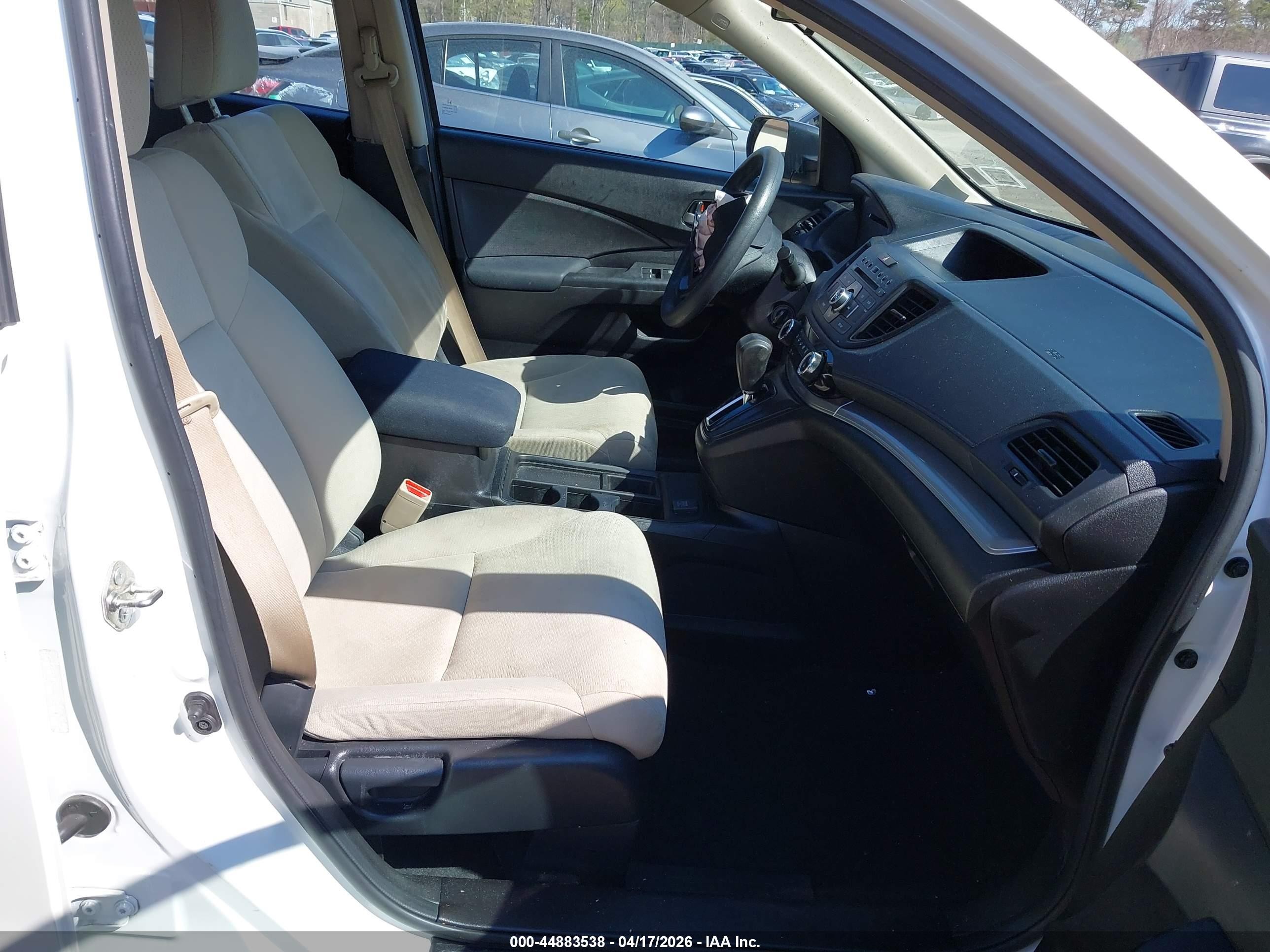 2015 Honda Cr-v Lx White vin: 5J6RM4H3XFL023174