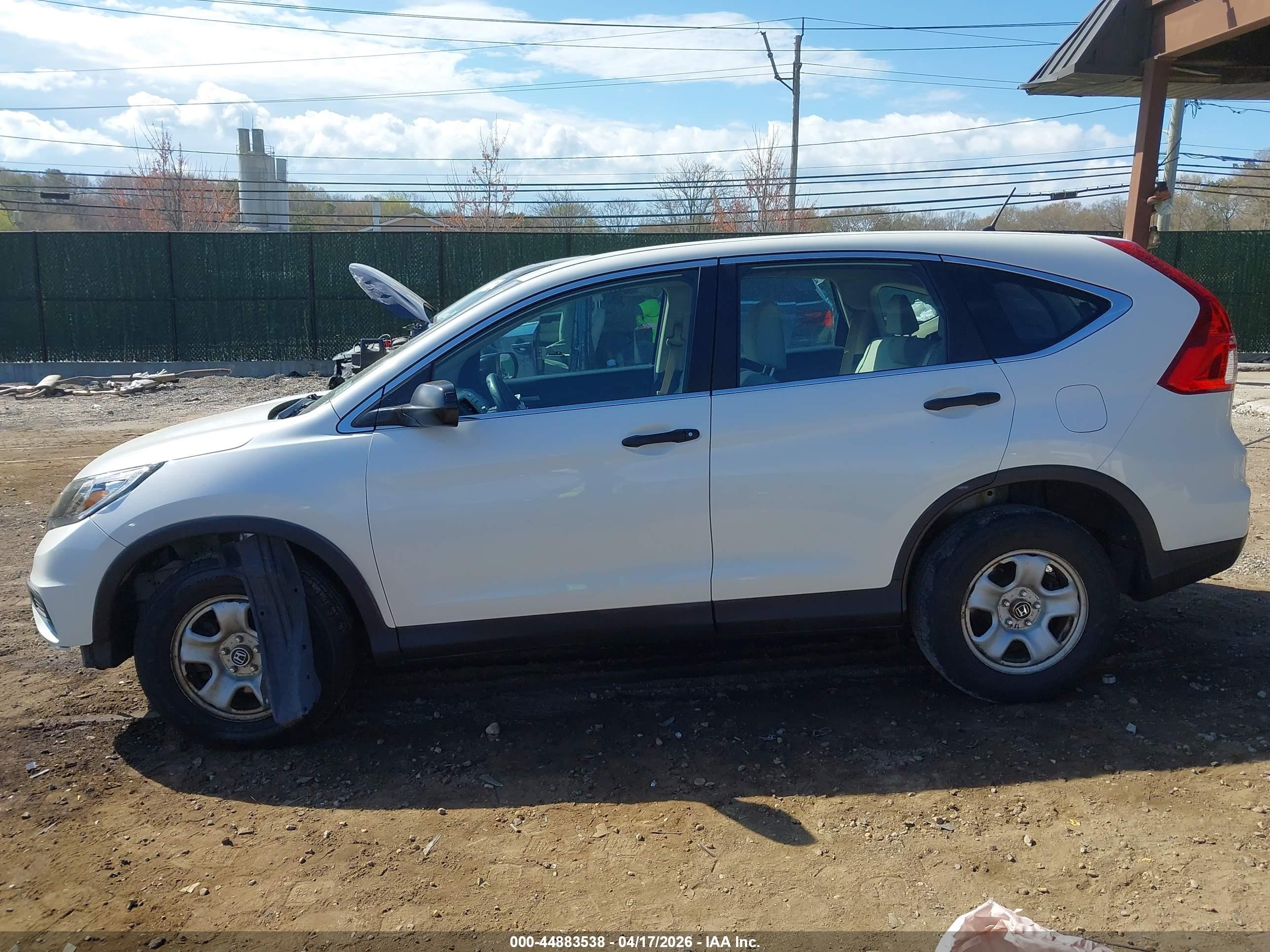 2015 Honda Cr-v Lx White vin: 5J6RM4H3XFL023174