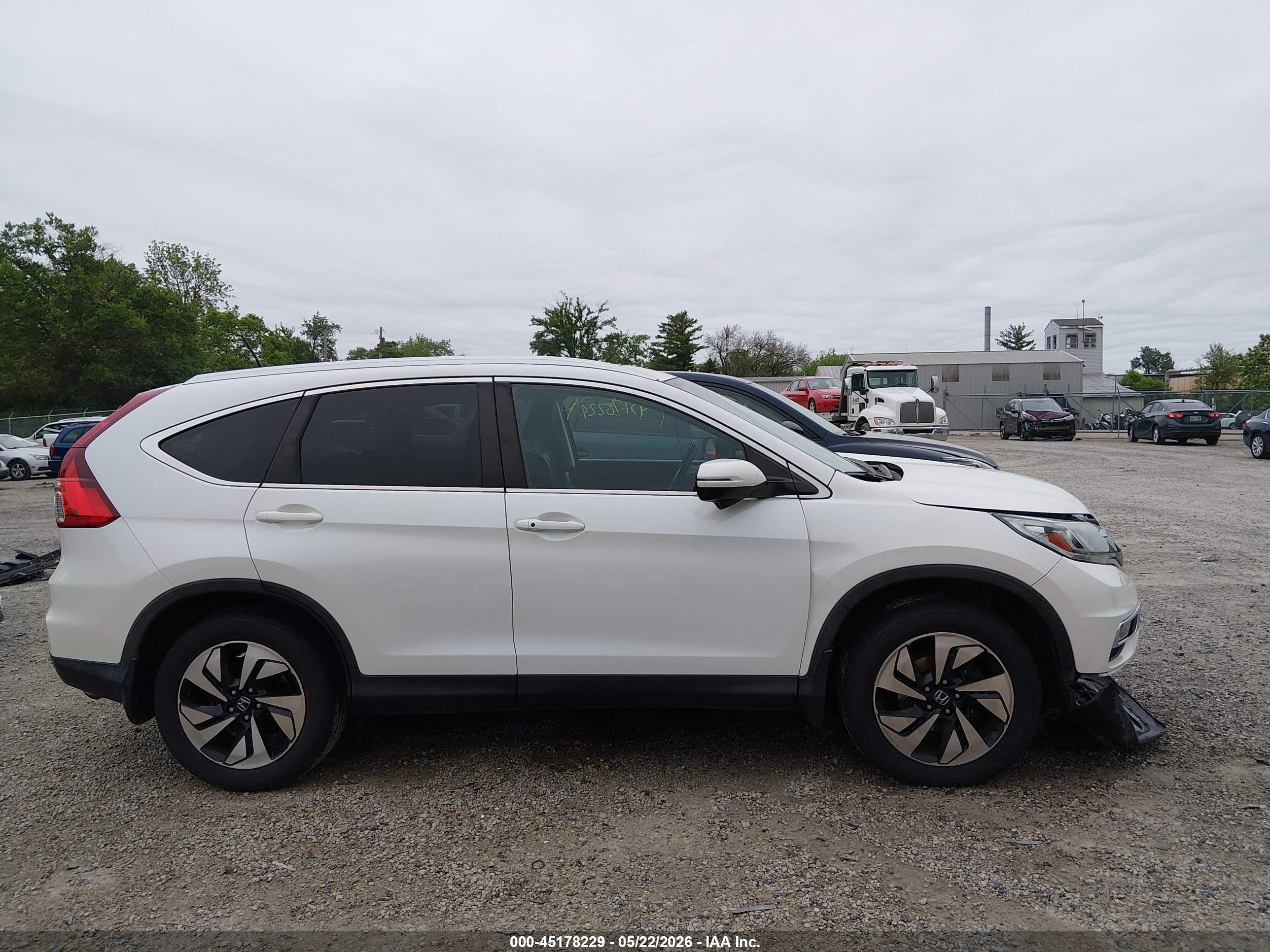 2015 Honda Cr-v Touring White vin: 5J6RM4H92FL097273