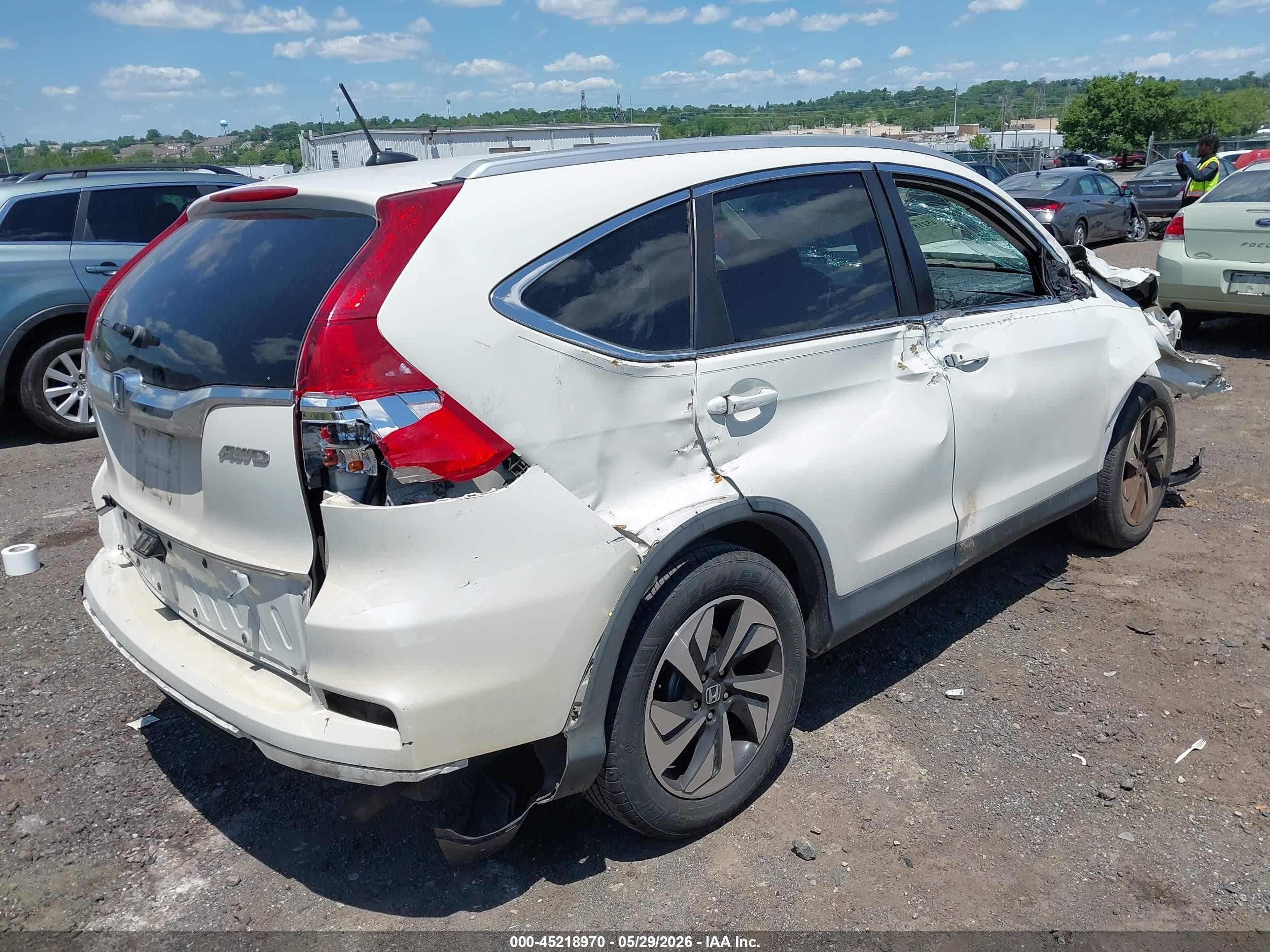 2016 Honda Cr-v Touring White vin: 5J6RM4H99GL110702