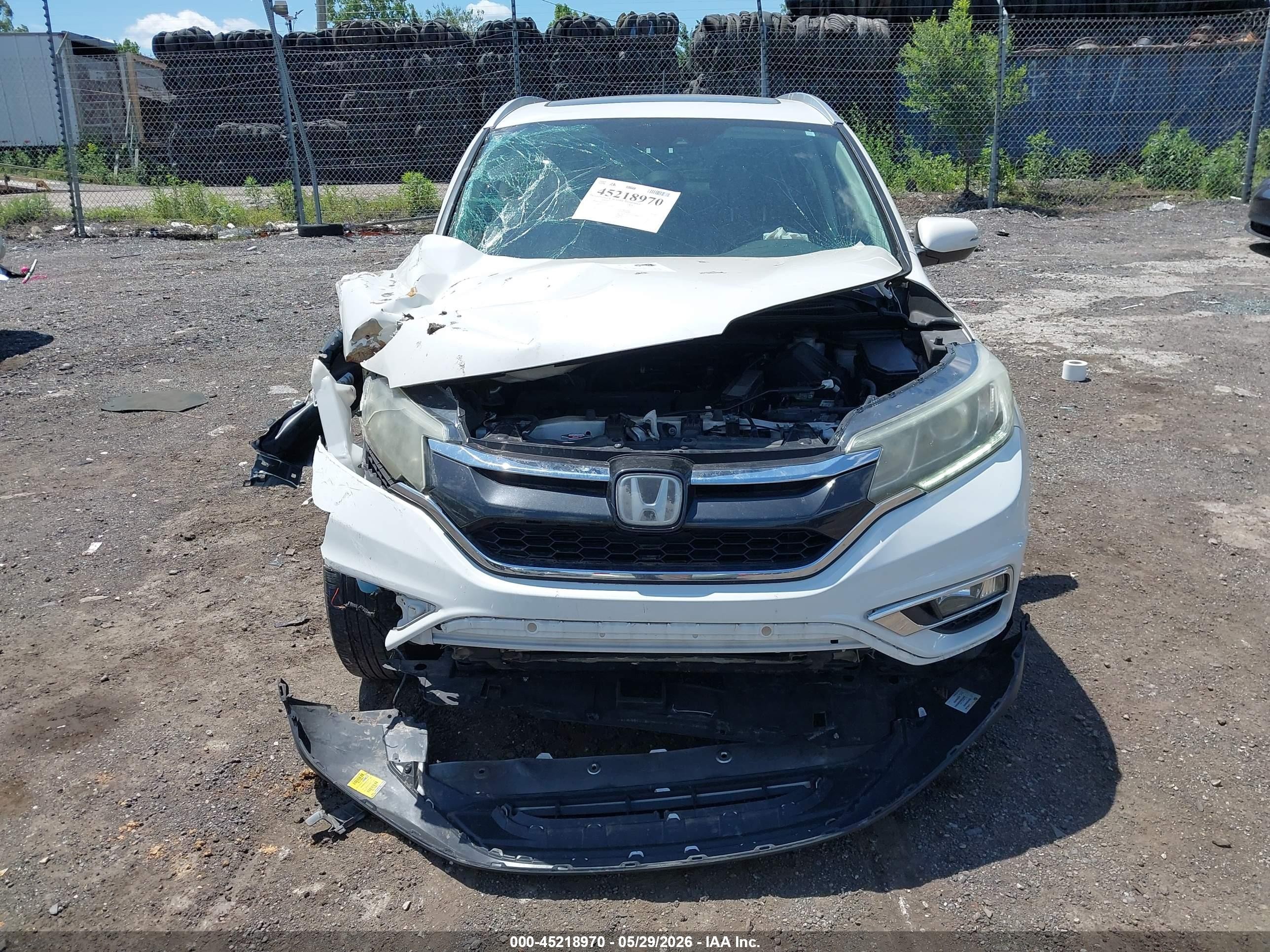 2016 Honda Cr-v Touring White vin: 5J6RM4H99GL110702