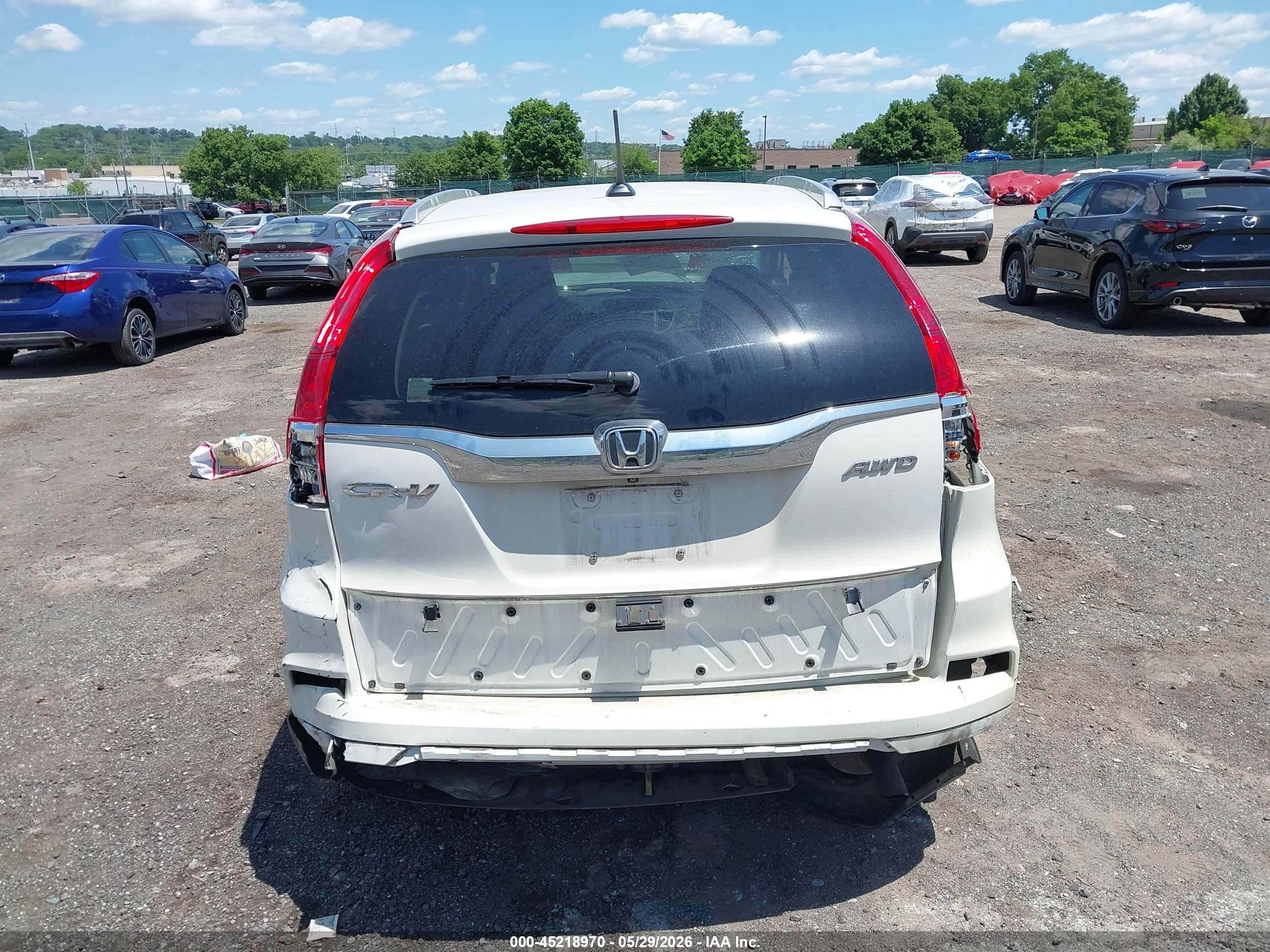 2016 Honda Cr-v Touring White vin: 5J6RM4H99GL110702