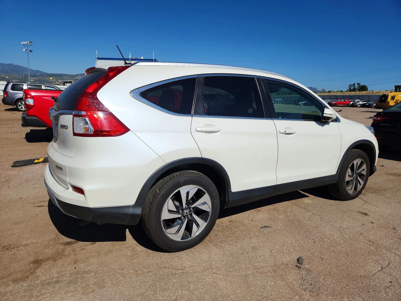 2015 Honda Cr-v Touring White vin: 5J6RM4H9XFL070029