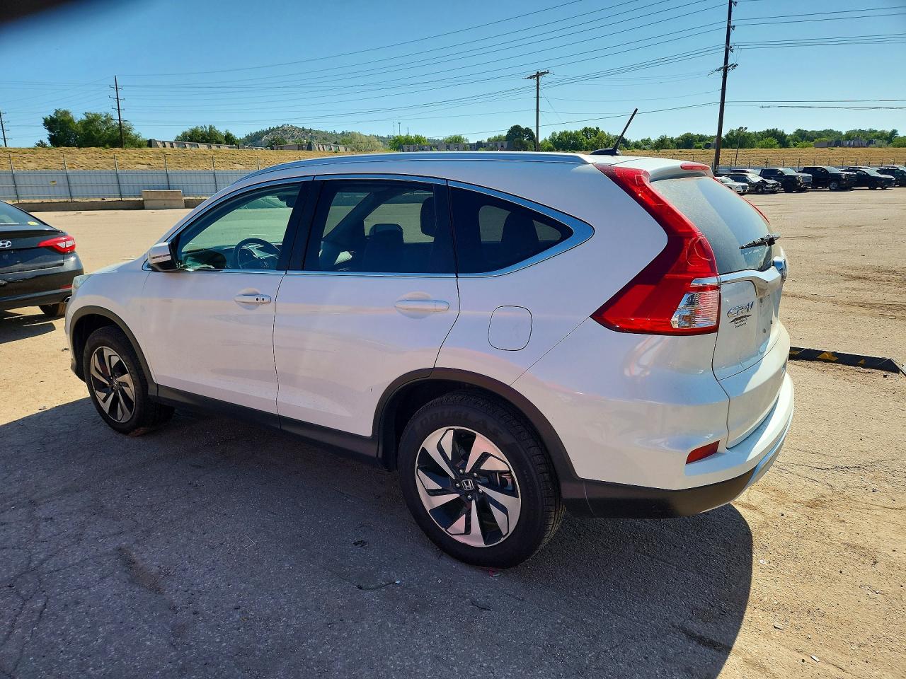 2015 Honda Cr-v Touring White vin: 5J6RM4H9XFL070029