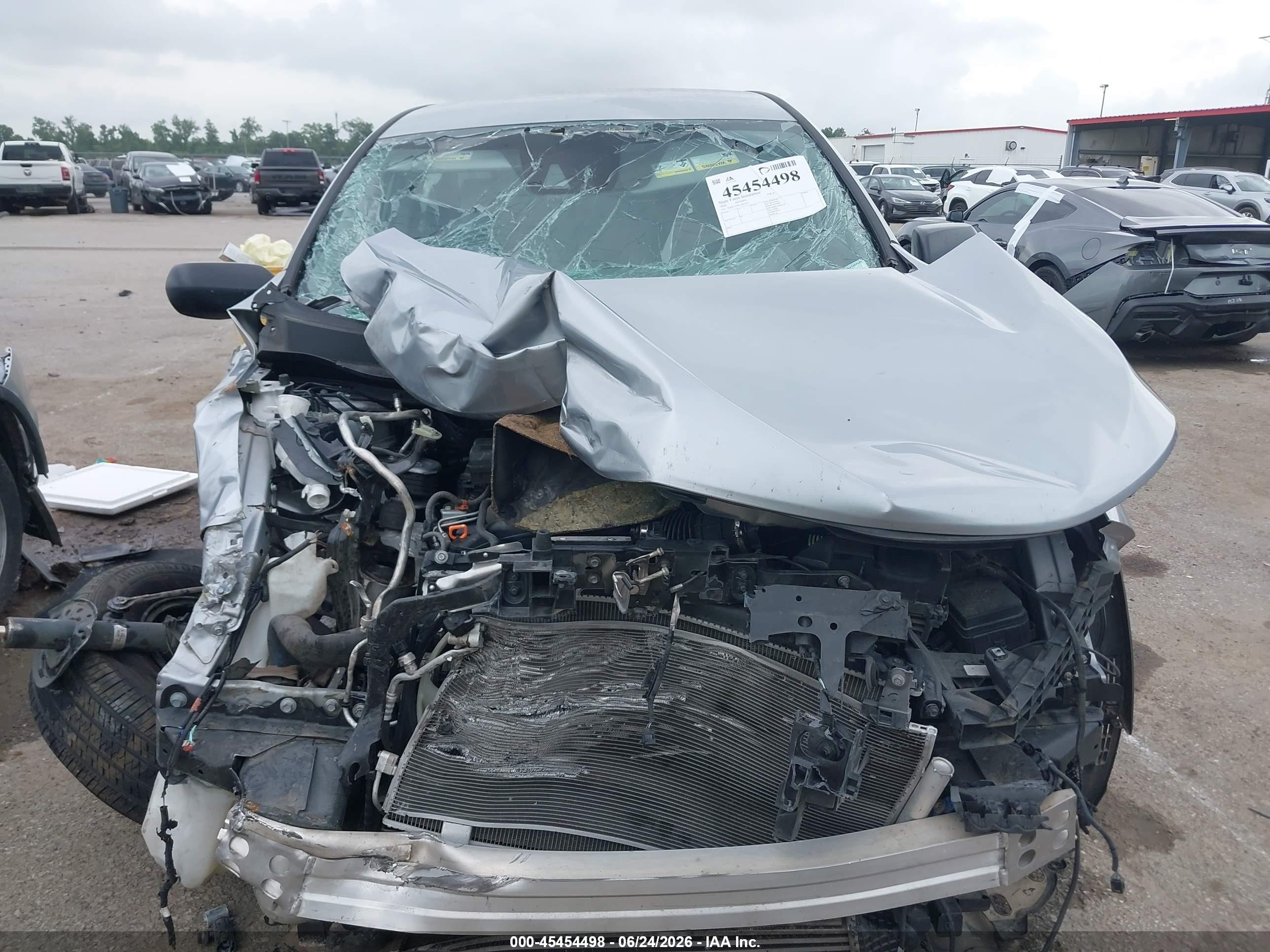 2020 Honda Cr-v 2wd Lx Silver vin: 5J6RW1H26LA003429