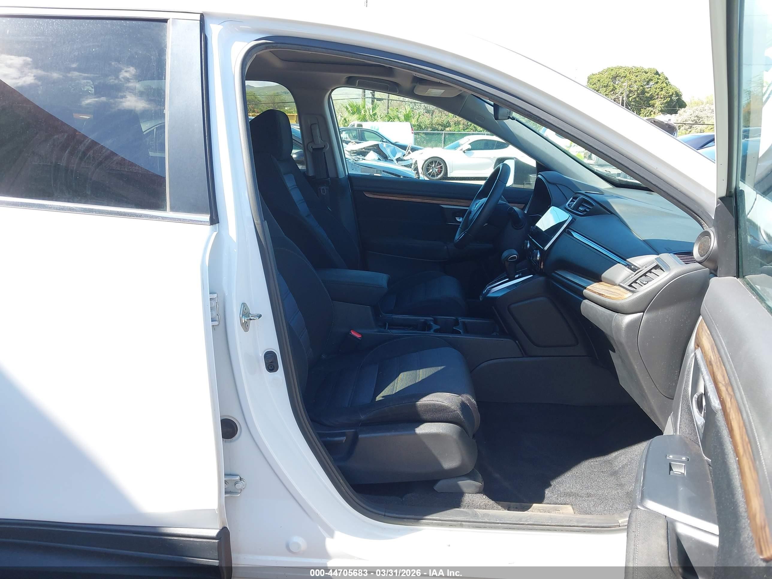 2019 Honda Cr-v Ex White vin: 5J6RW1H51KA033382