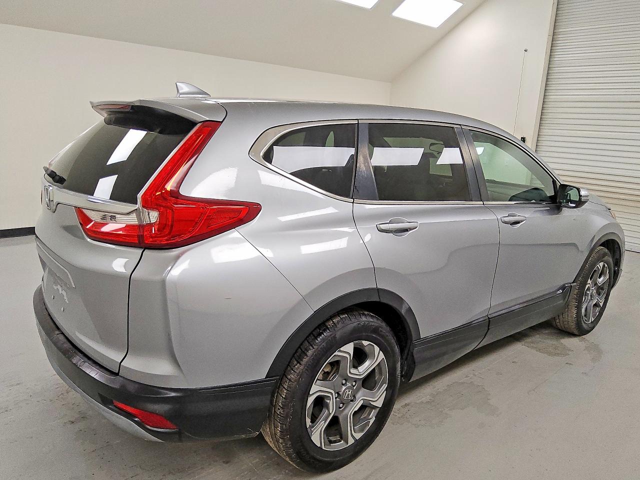 2019 Honda Cr-v Ex Silver vin: 5J6RW1H53KA013375