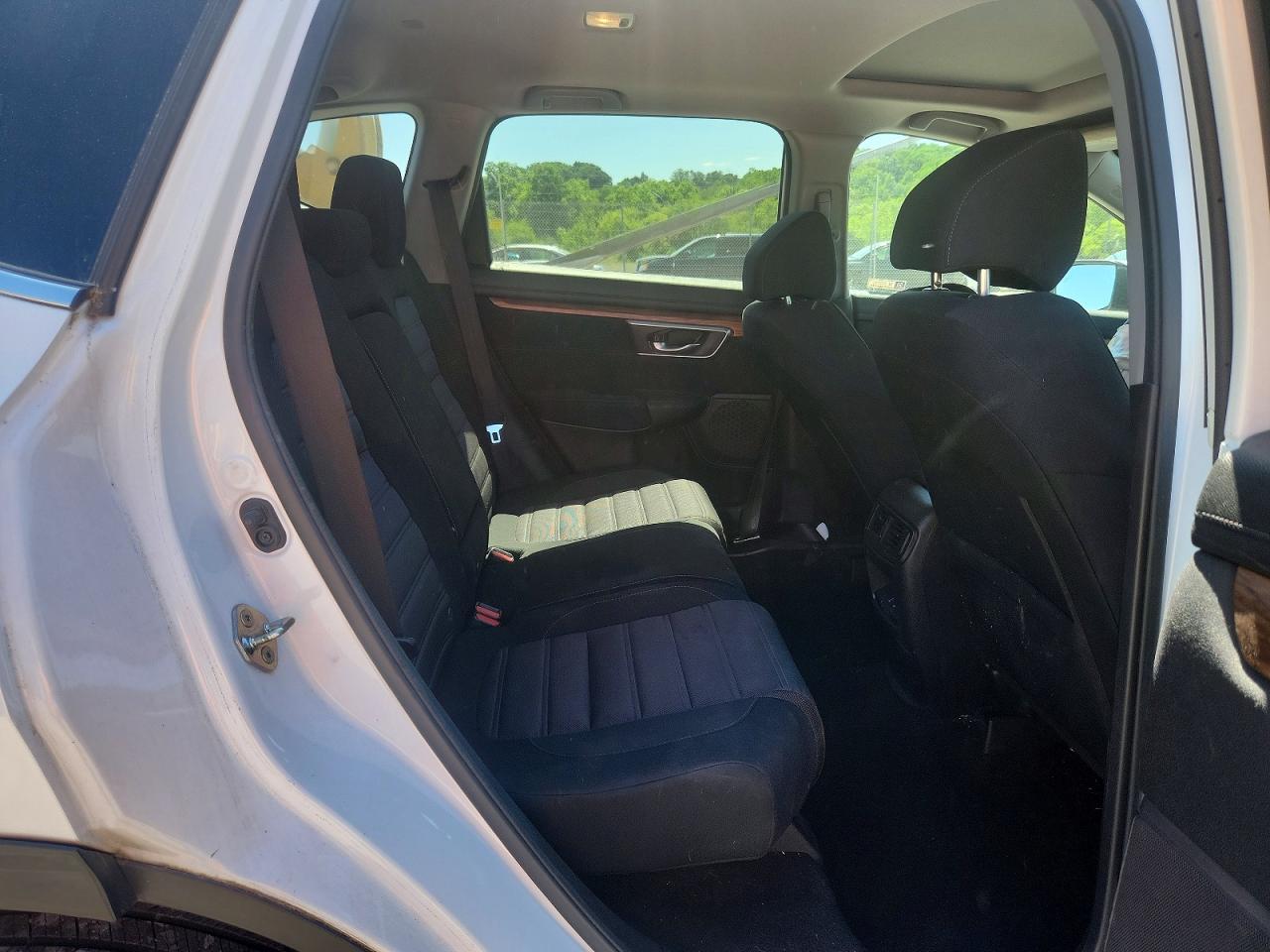 2019 Honda Cr-v Ex White vin: 5J6RW2H53KA001412