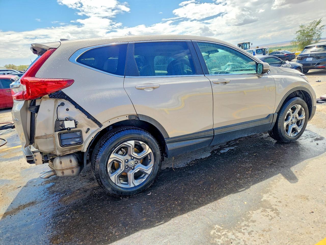 2017 Honda Cr-v Ex Cream vin: 5J6RW2H59HL073213