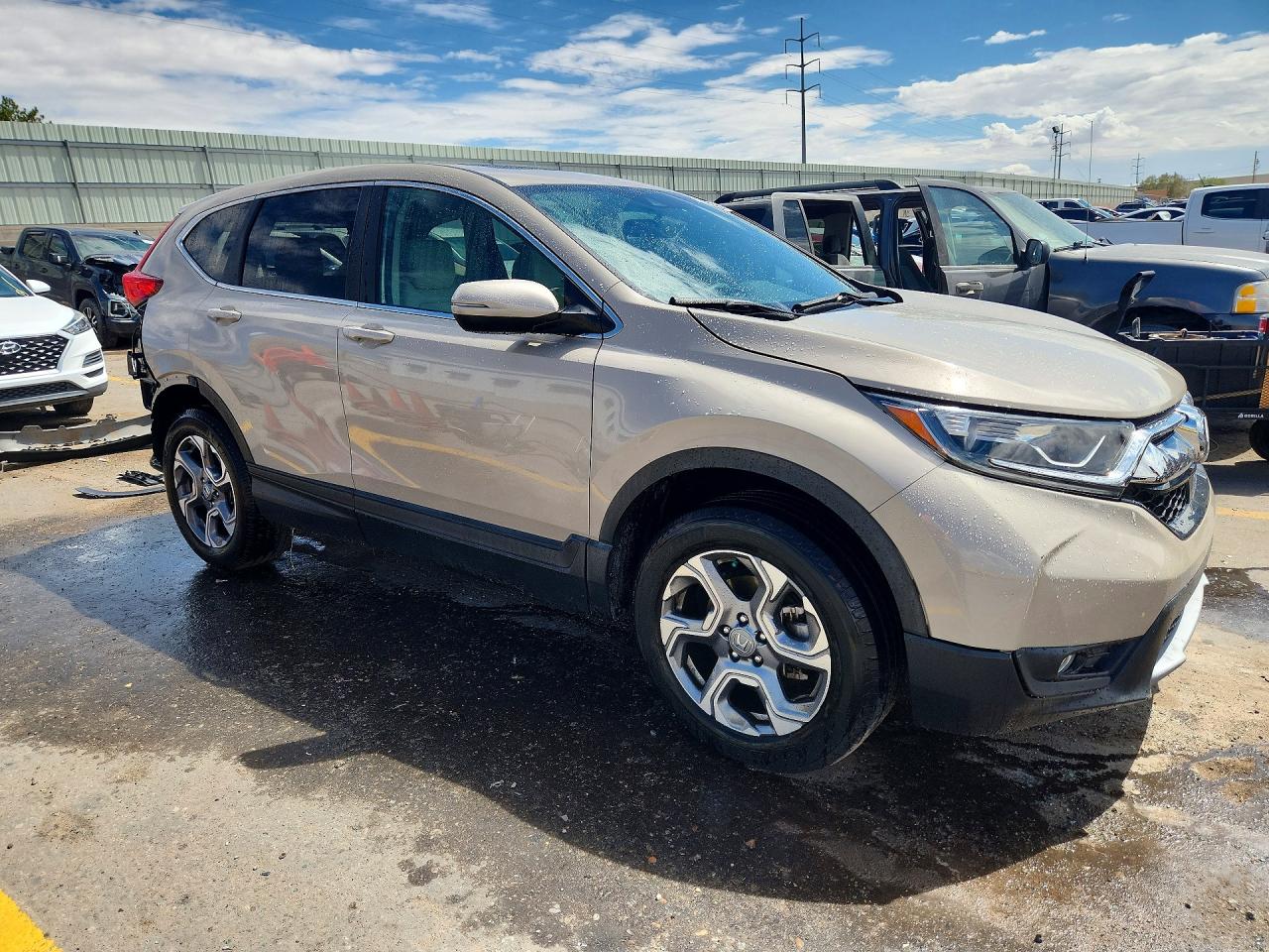 2017 Honda Cr-v Ex Cream vin: 5J6RW2H59HL073213
