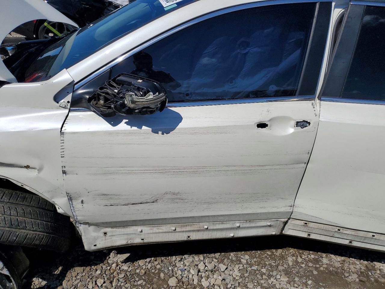 2018 Honda Cr-v Touring White vin: 5J6RW2H95JL026656