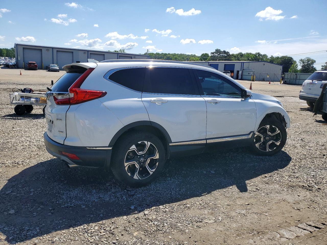 2018 Honda Cr-v Touring White vin: 5J6RW2H95JL026656