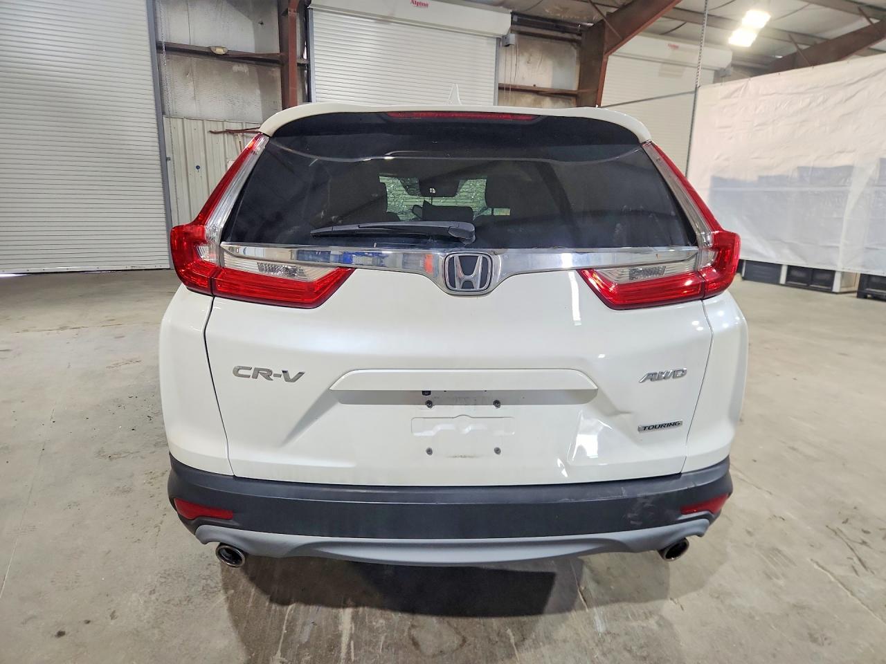 2018 Honda Cr-v Touring White vin: 5J6RW2H99JL020617