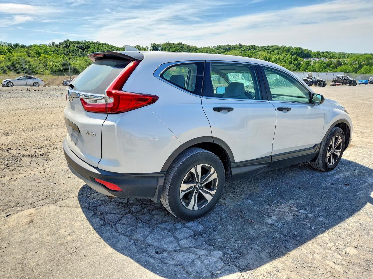 2019 Honda Cr-v Lx White vin: 5J6RW6H30KL003824