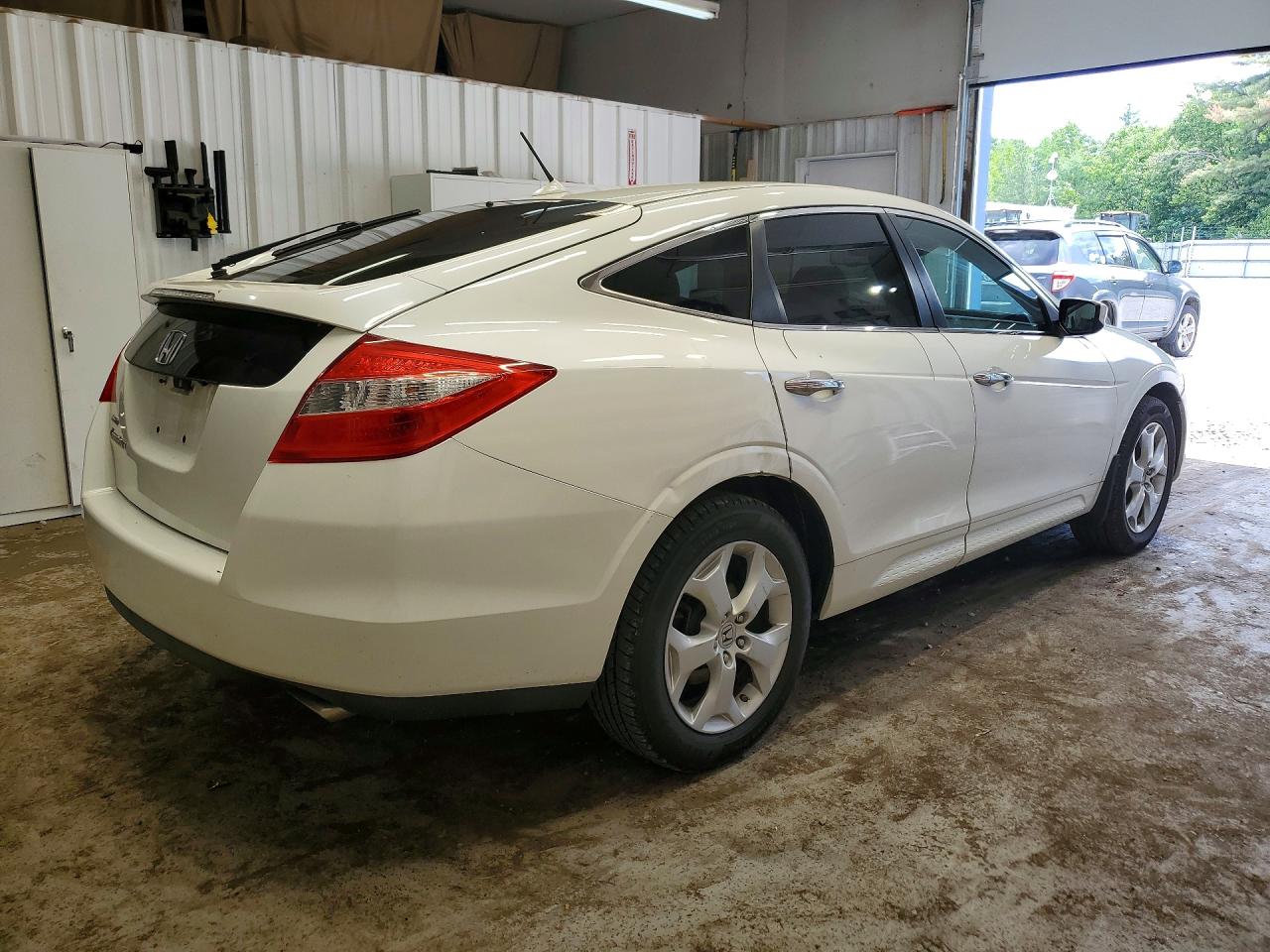 2011 Honda Accord Crosstour Exl White vin: 5J6TF1H54BL004193