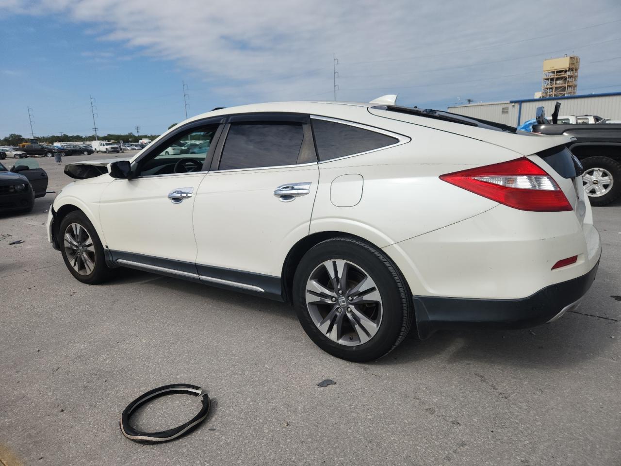 2015 Honda Crosstour Exl White vin: 5J6TF1H58FL001769