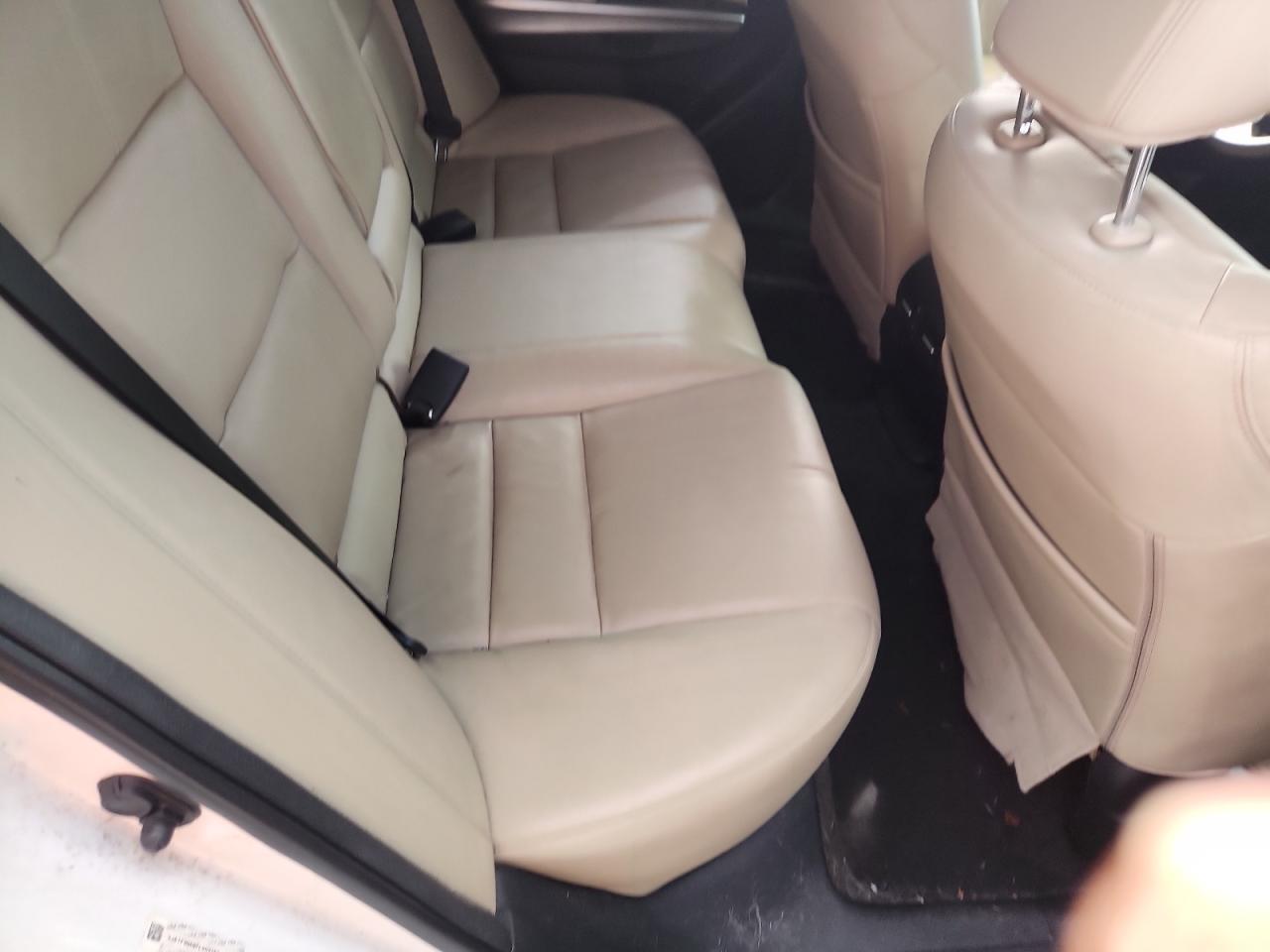 2015 Honda Crosstour Exl White vin: 5J6TF1H58FL001769