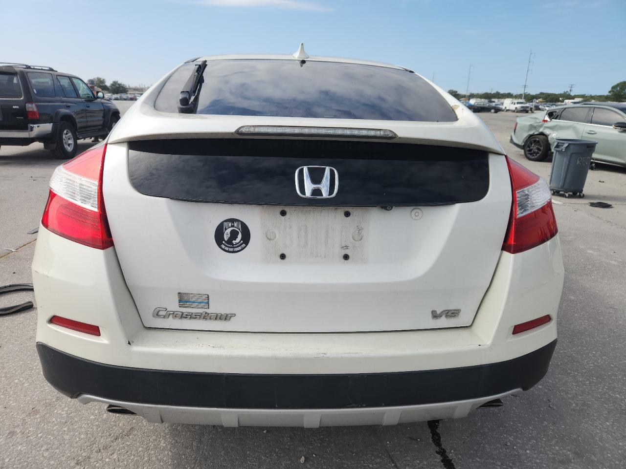 2015 Honda Crosstour Exl White vin: 5J6TF1H58FL001769