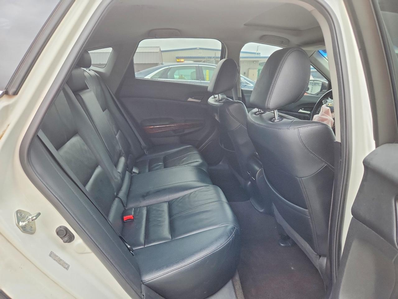 2010 Honda Accord Crosstour Exl White vin: 5J6TF1H59AL010117