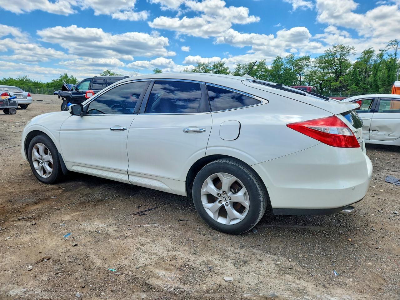 2010 Honda Accord Crosstour Exl White vin: 5J6TF1H5XAL008814