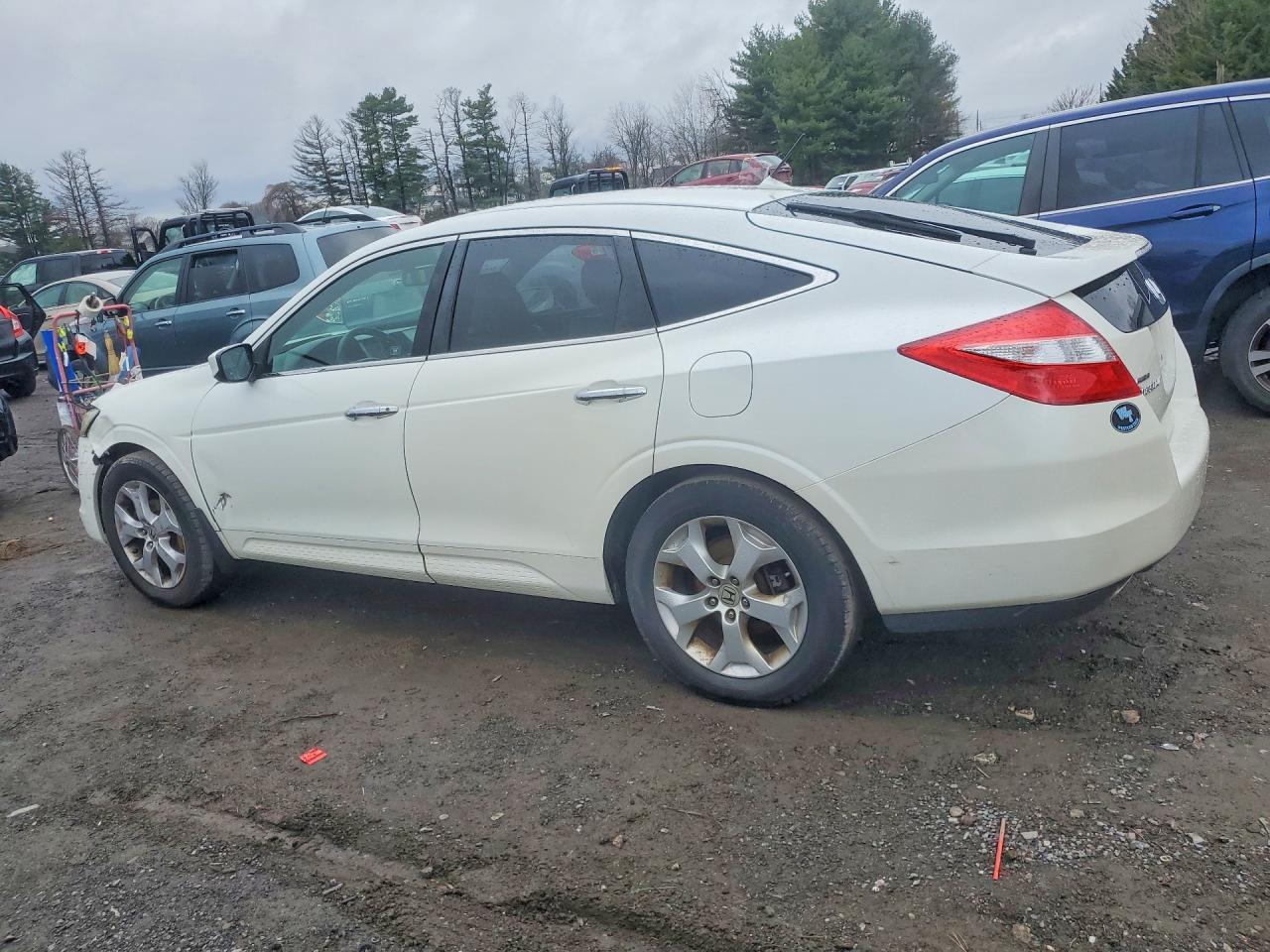 2011 Honda Accord Crosstour Exl White vin: 5J6TF2H52BL005137