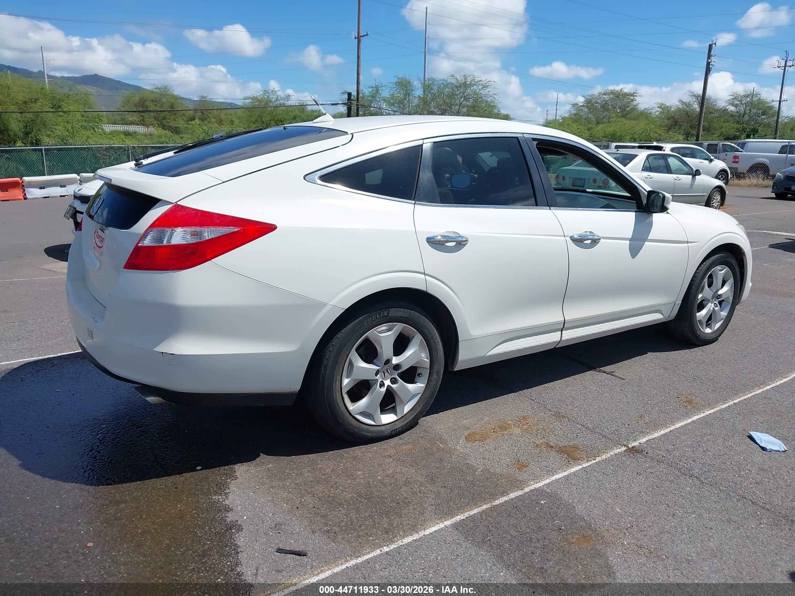 2011 Honda Accord Crosstour Ex-l White vin: 5J6TF2H52BL007096
