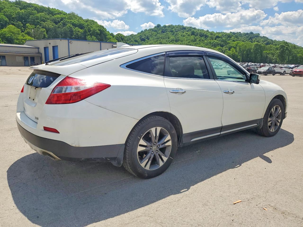 2015 Honda Crosstour Exl White vin: 5J6TF2H53FL000437