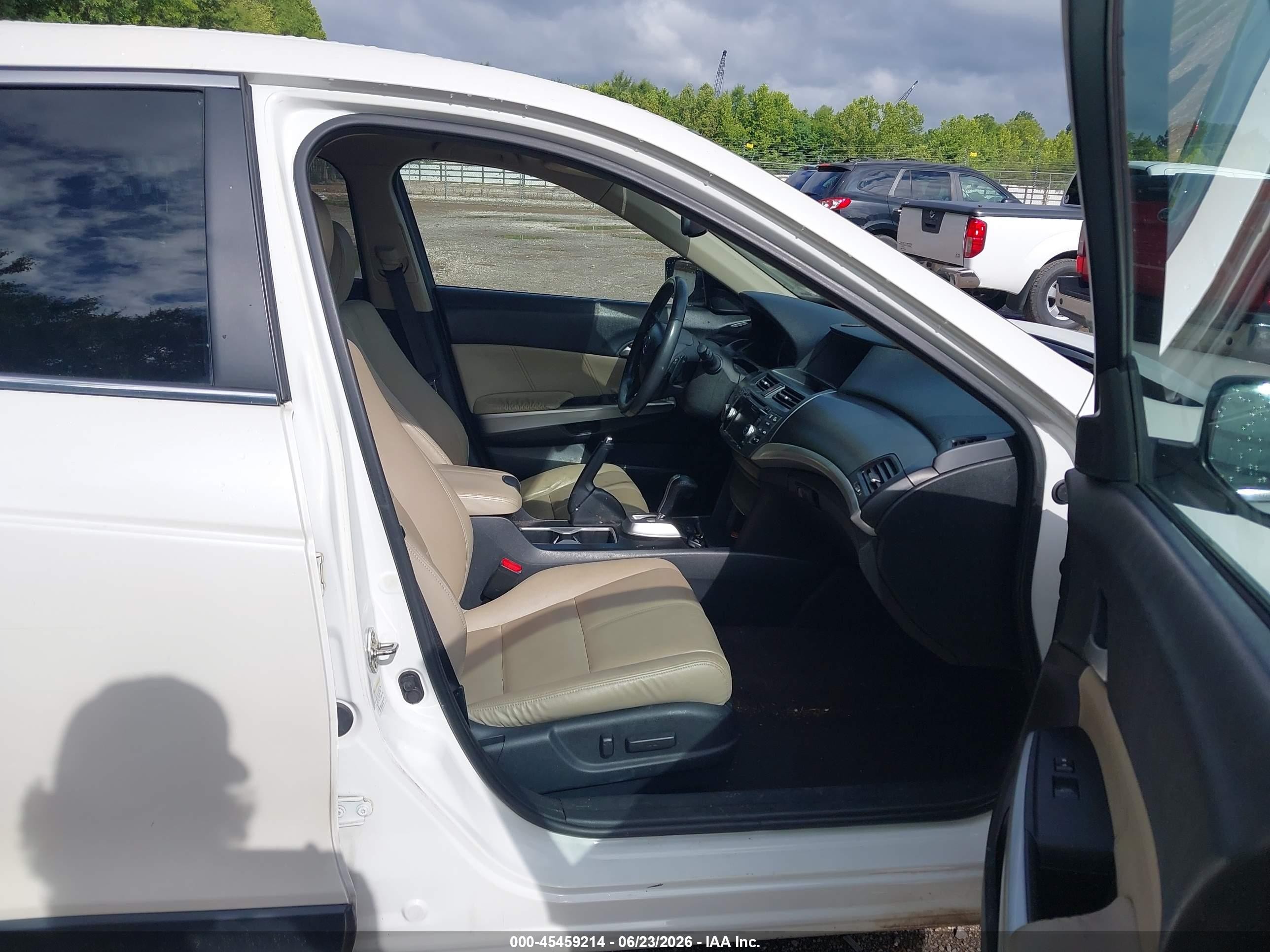 2014 Honda Crosstour Ex-l V6 White vin: 5J6TF2H55EL000258
