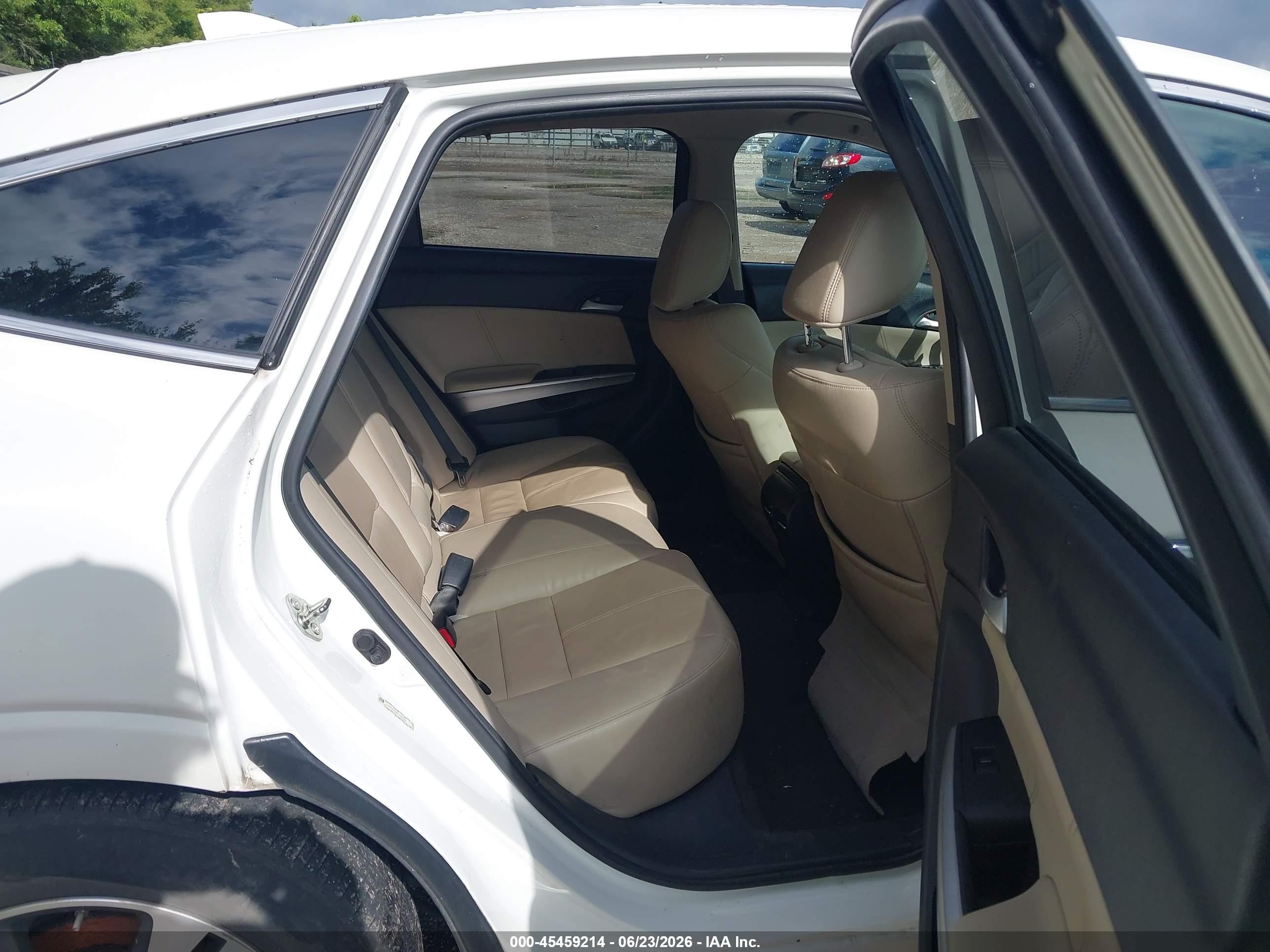 2014 Honda Crosstour Ex-l V6 White vin: 5J6TF2H55EL000258