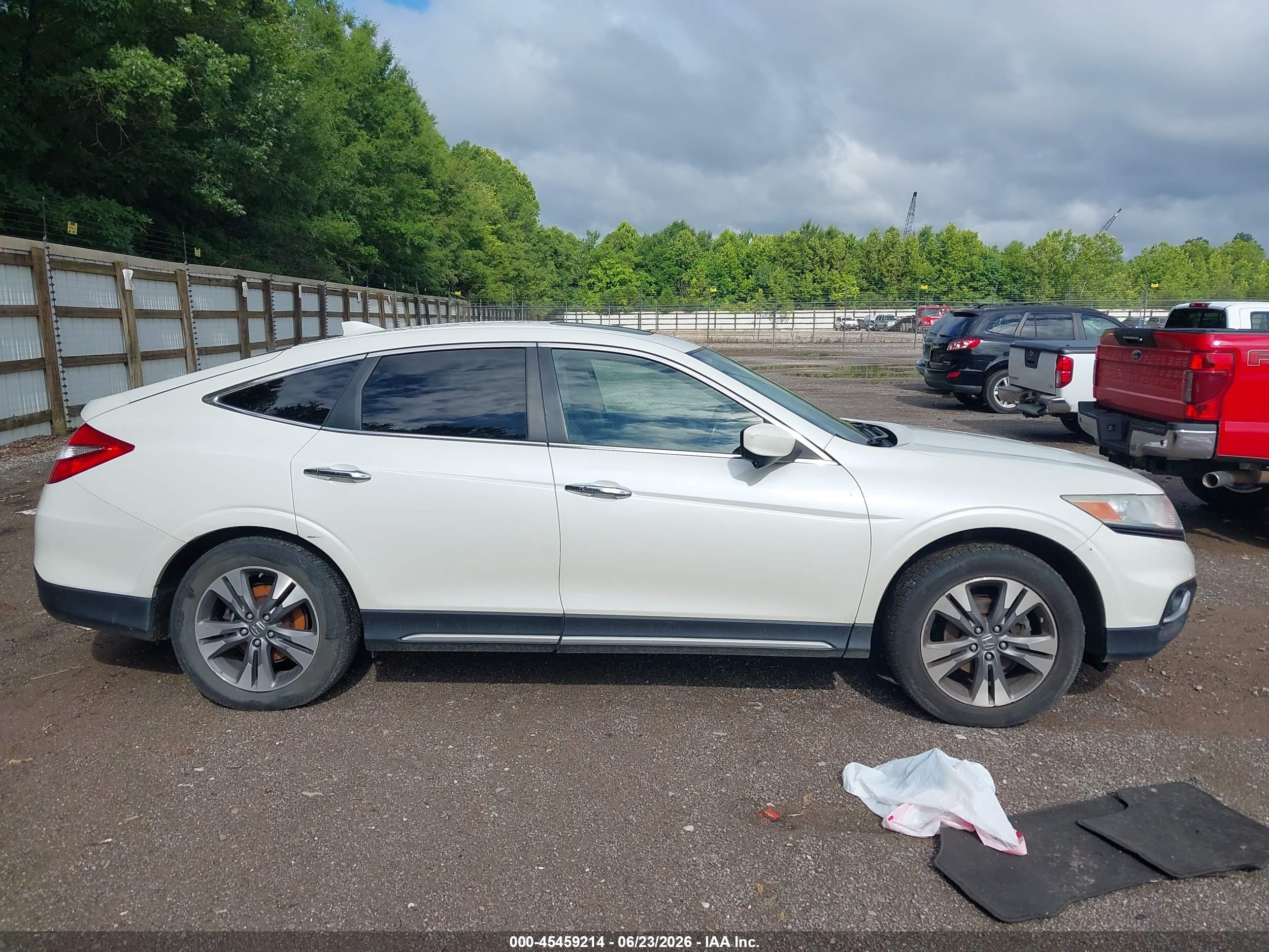 2014 Honda Crosstour Ex-l V6 White vin: 5J6TF2H55EL000258