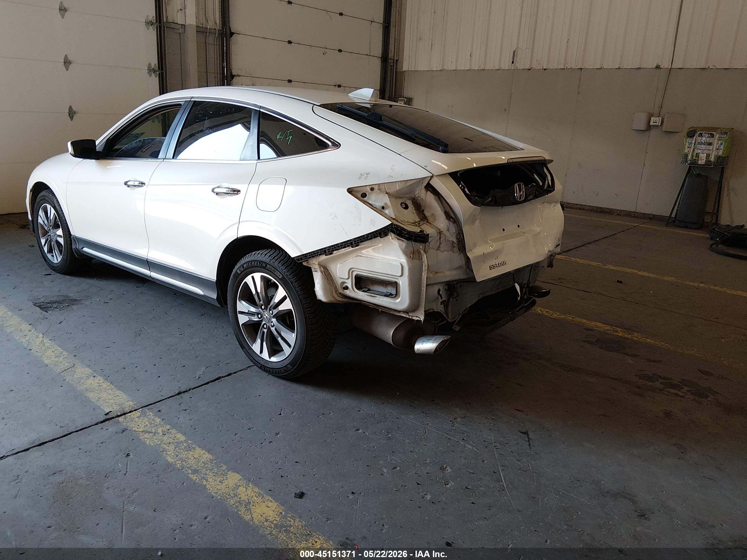 2015 Honda Crosstour Ex-l V6 White vin: 5J6TF2H56FL000450