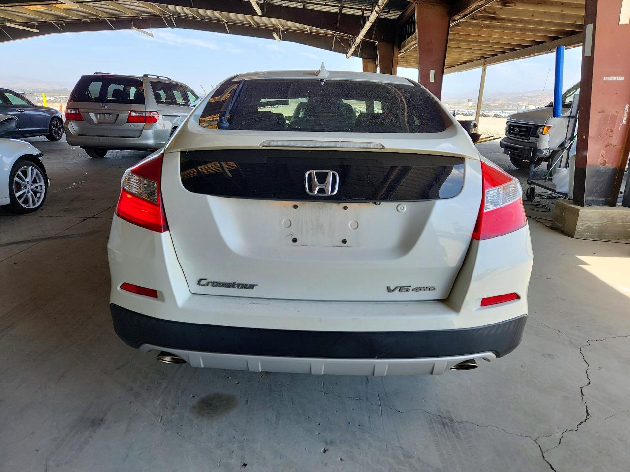 2015 Honda Crosstour Exl White vin: 5J6TF2H59FL001074
