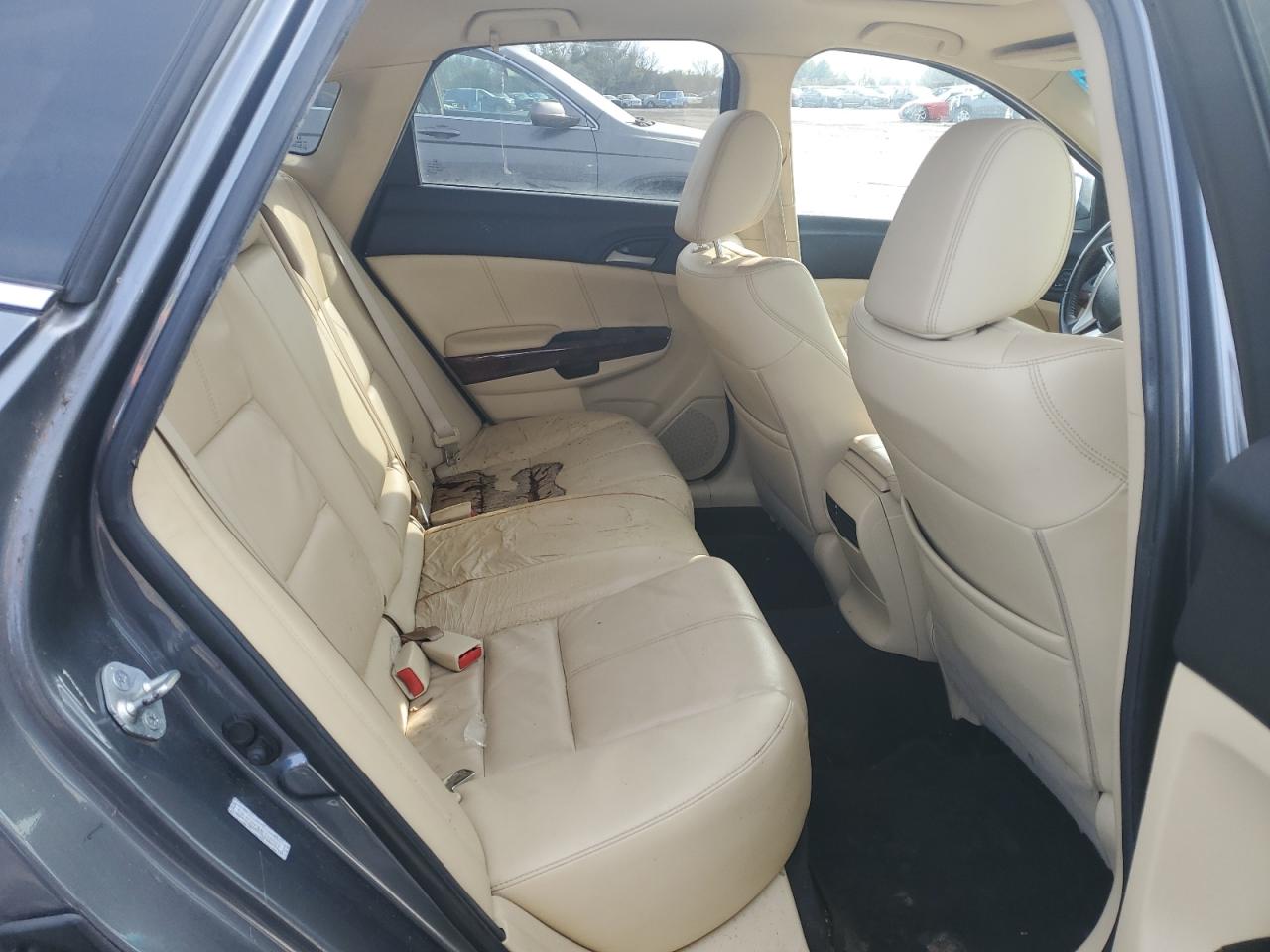 2010 Hond Accord Cro Charcoal vin: 5J6TF2H5XAL012917